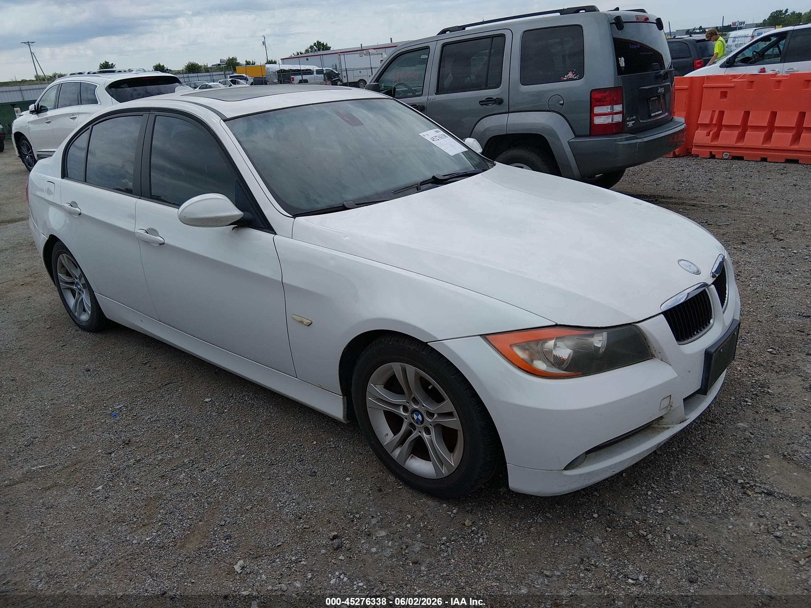 2008 Bmw 328i   White vin: WBAVA33598P143394
