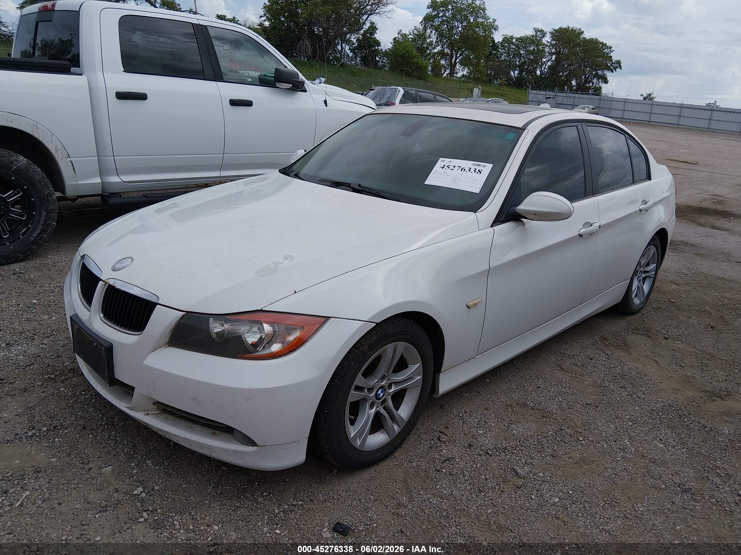 2008 Bmw 328i   White vin: WBAVA33598P143394