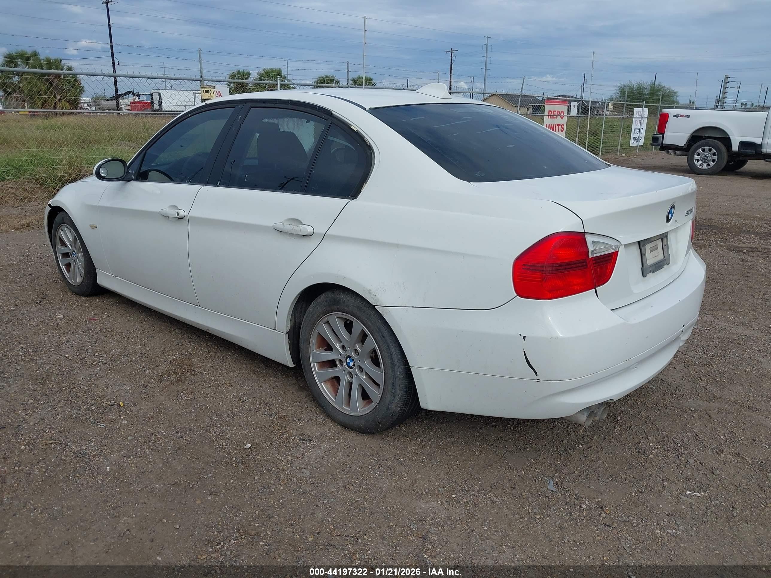 2007 Bmw 328 I White vin: WBAVA335X7P140020