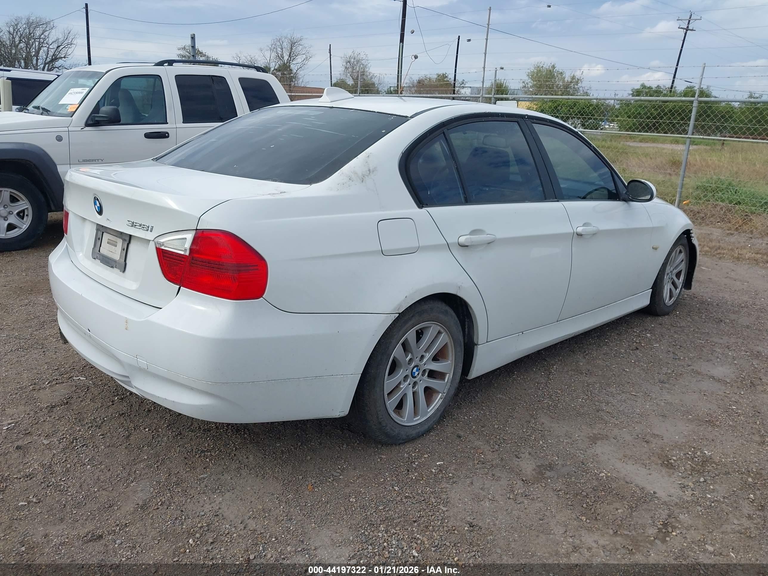 2007 Bmw 328 I White vin: WBAVA335X7P140020