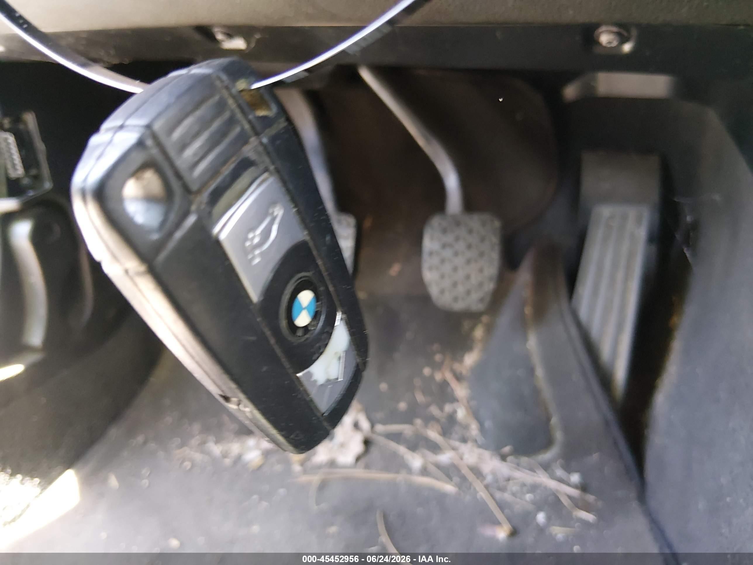 2008 Bmw 328i   Black vin: WBAVA335X8FV66748