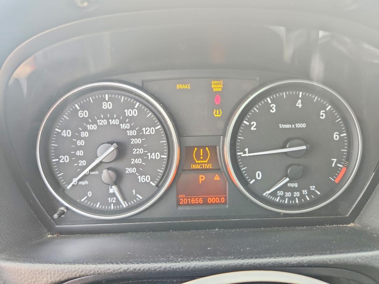 2008 Bmw 328 I Красный vin: WBAVA37548NL50586