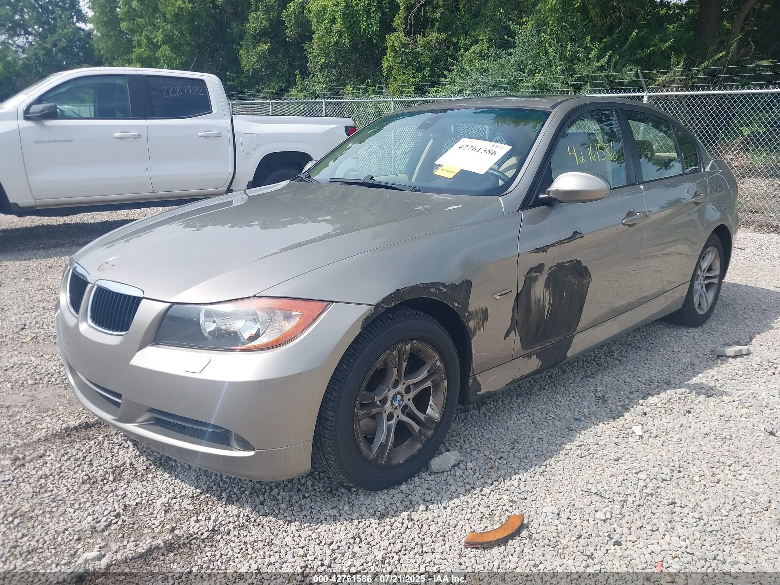 2008 Bmw 328i   Champagne vin: WBAVA37568NL48337