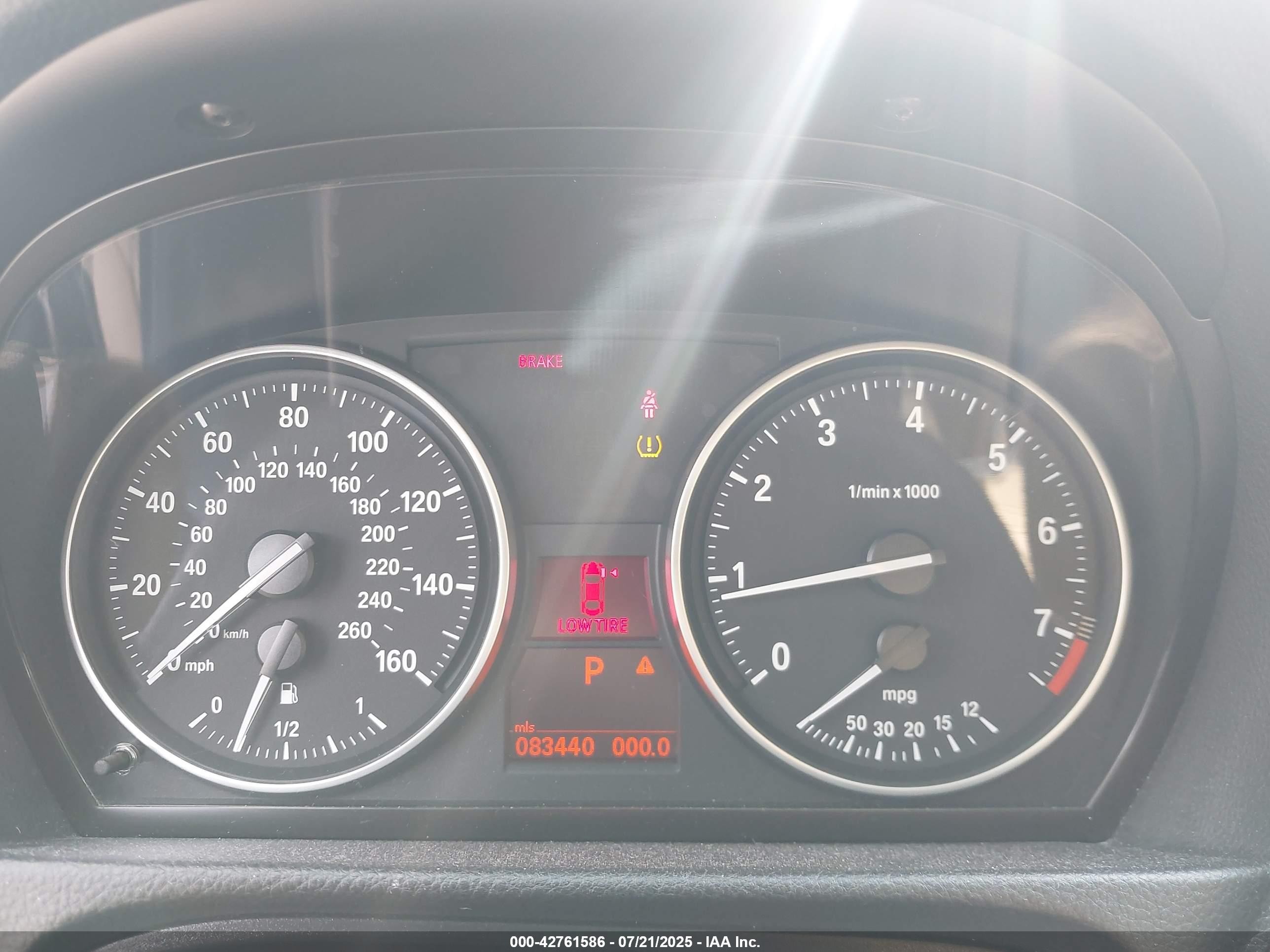 2008 Bmw 328i   Champagne vin: WBAVA37568NL48337