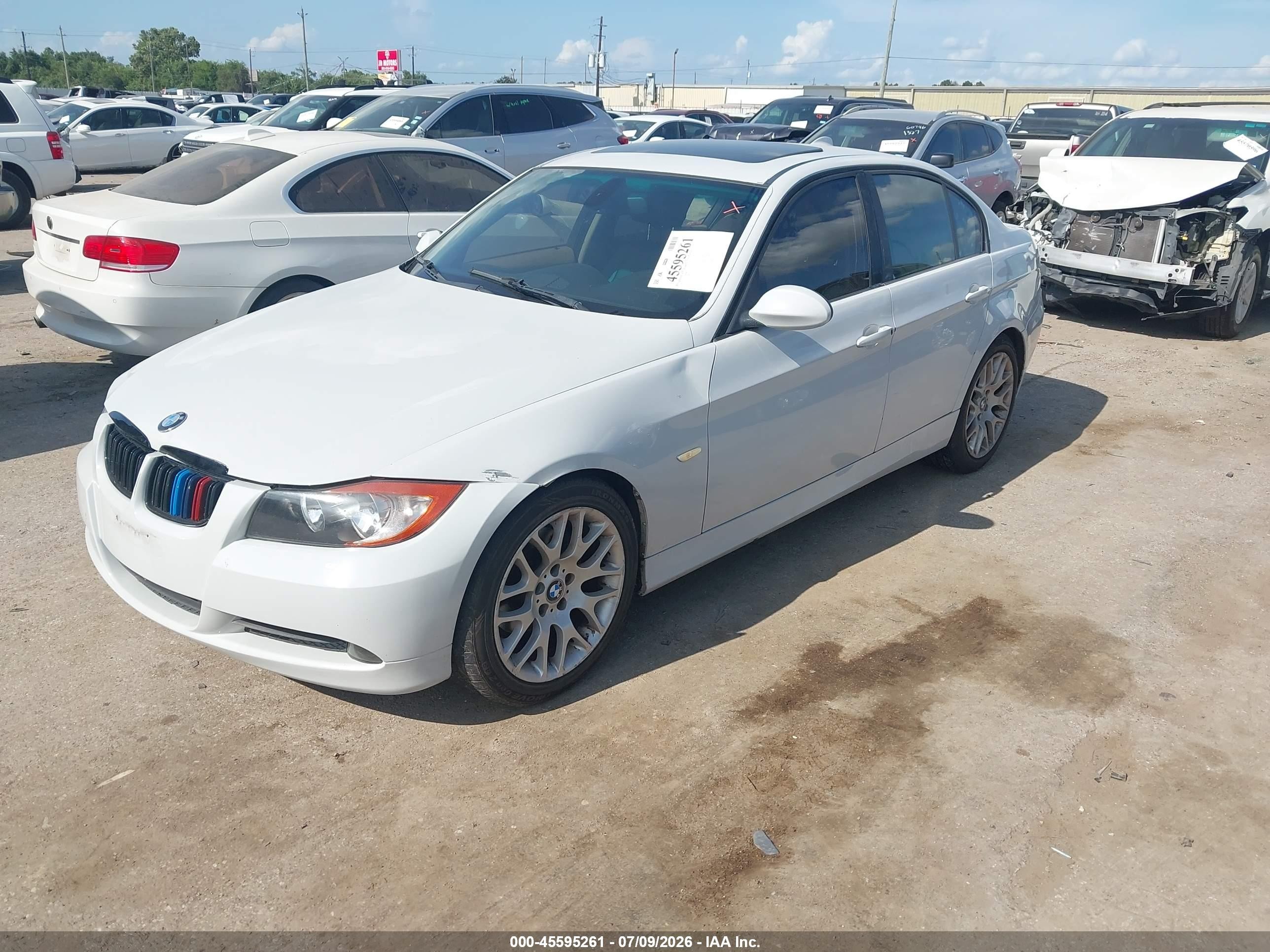 2008 Bmw 328i   White vin: WBAVA37568NL54011