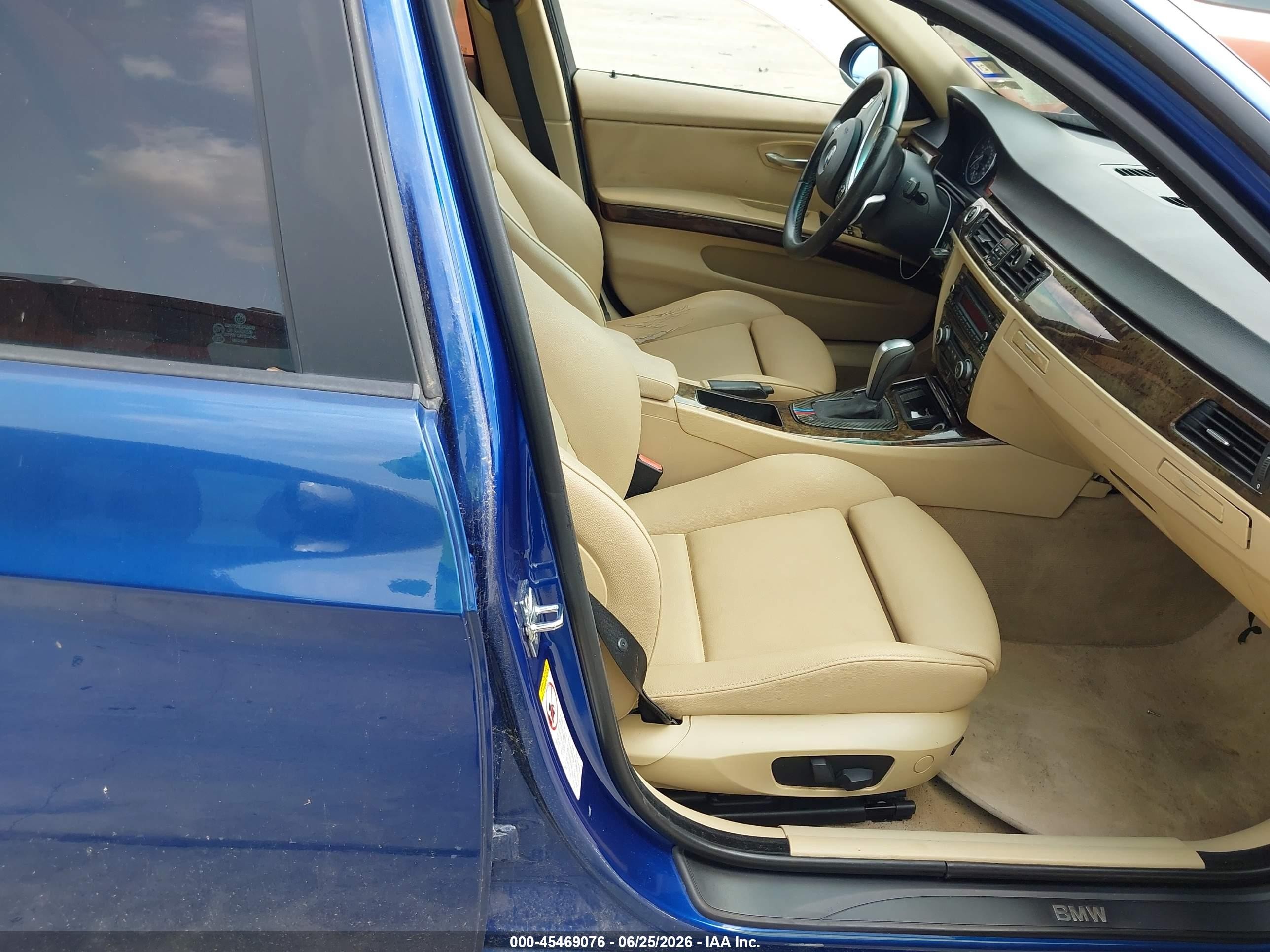 2008 Bmw 328i   Синий vin: WBAVA37568NL54834