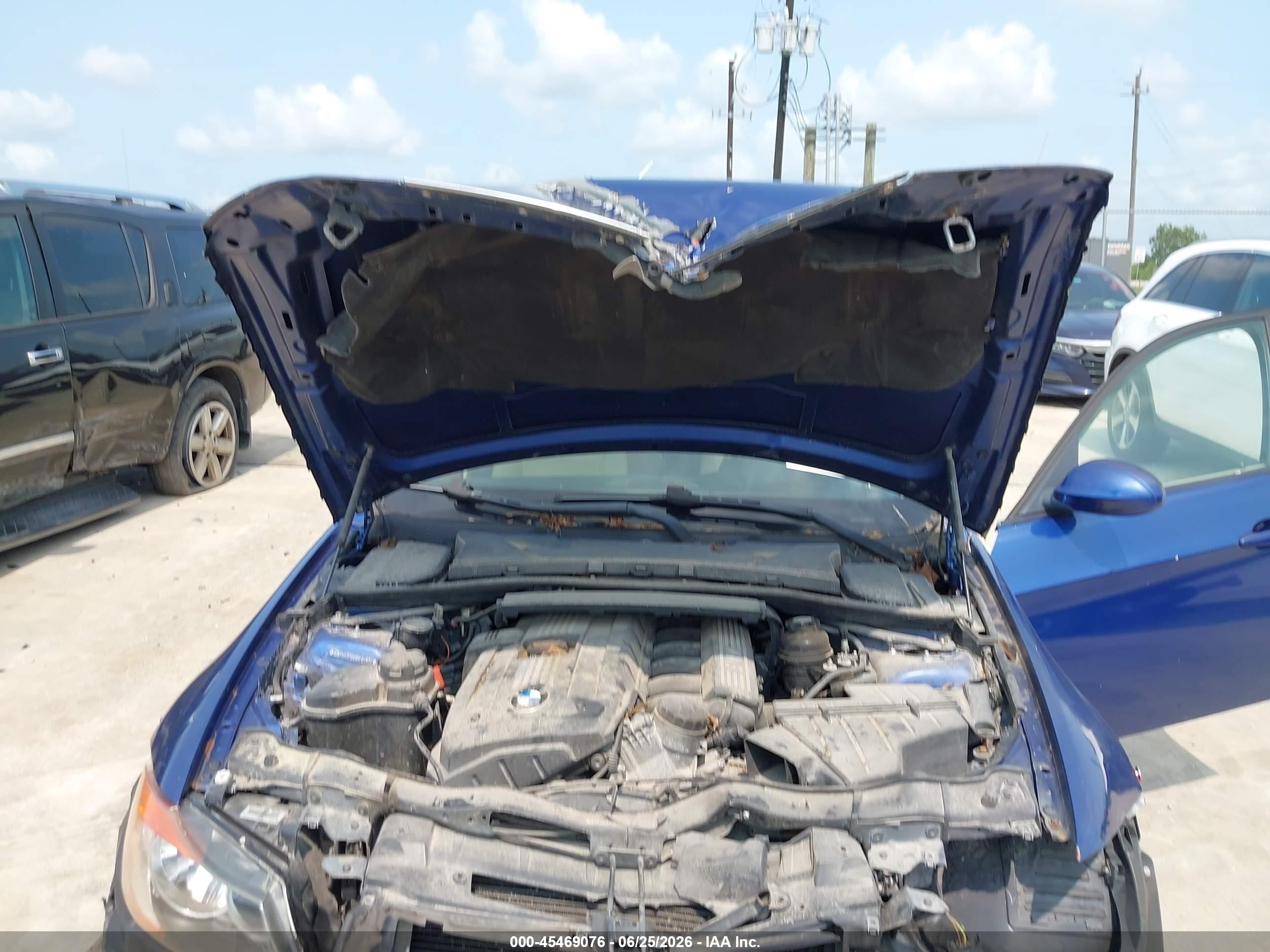 2008 Bmw 328i   Синий vin: WBAVA37568NL54834