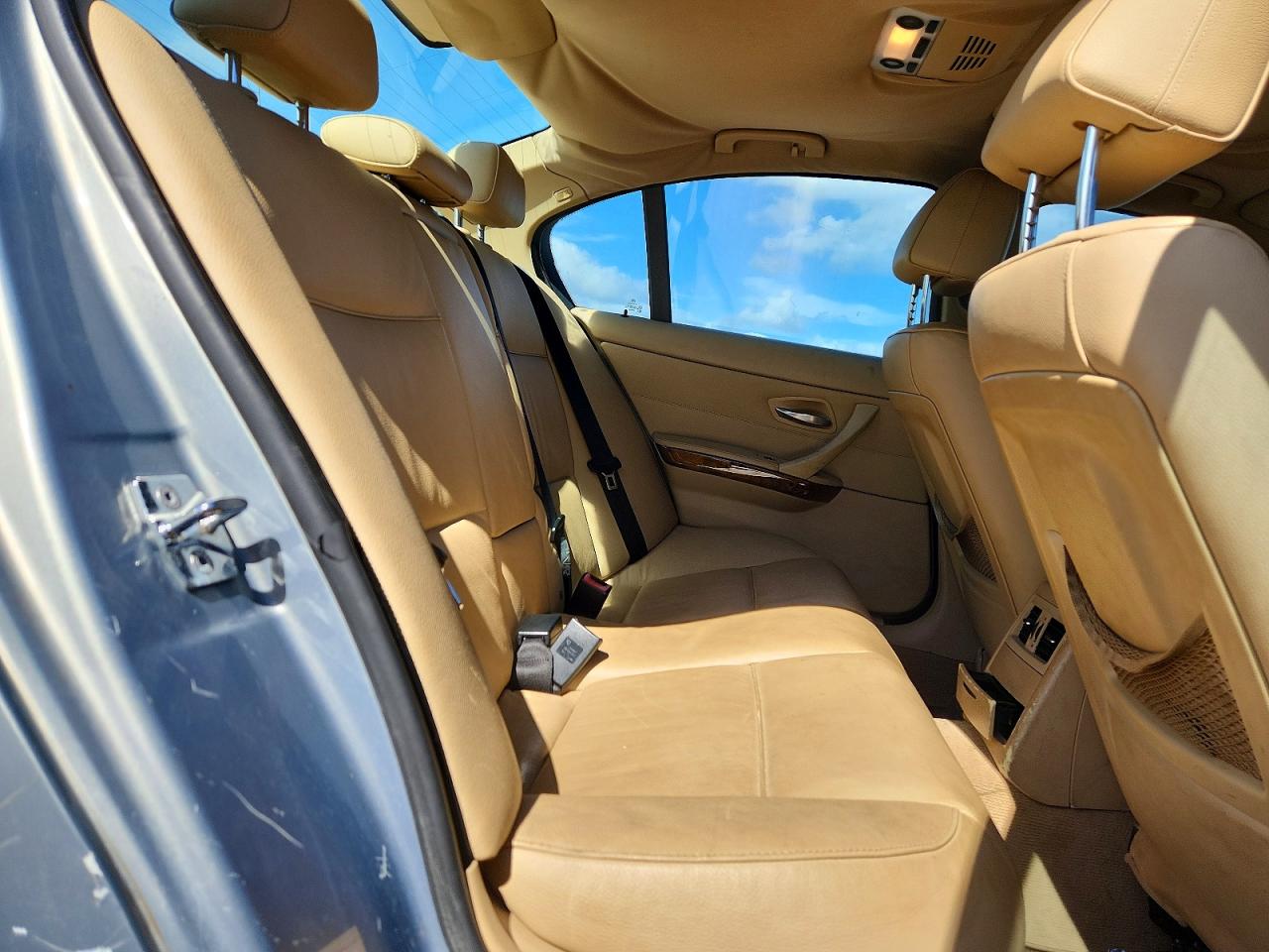2008 Bmw 328 I Silver vin: WBAVA37588NL19731