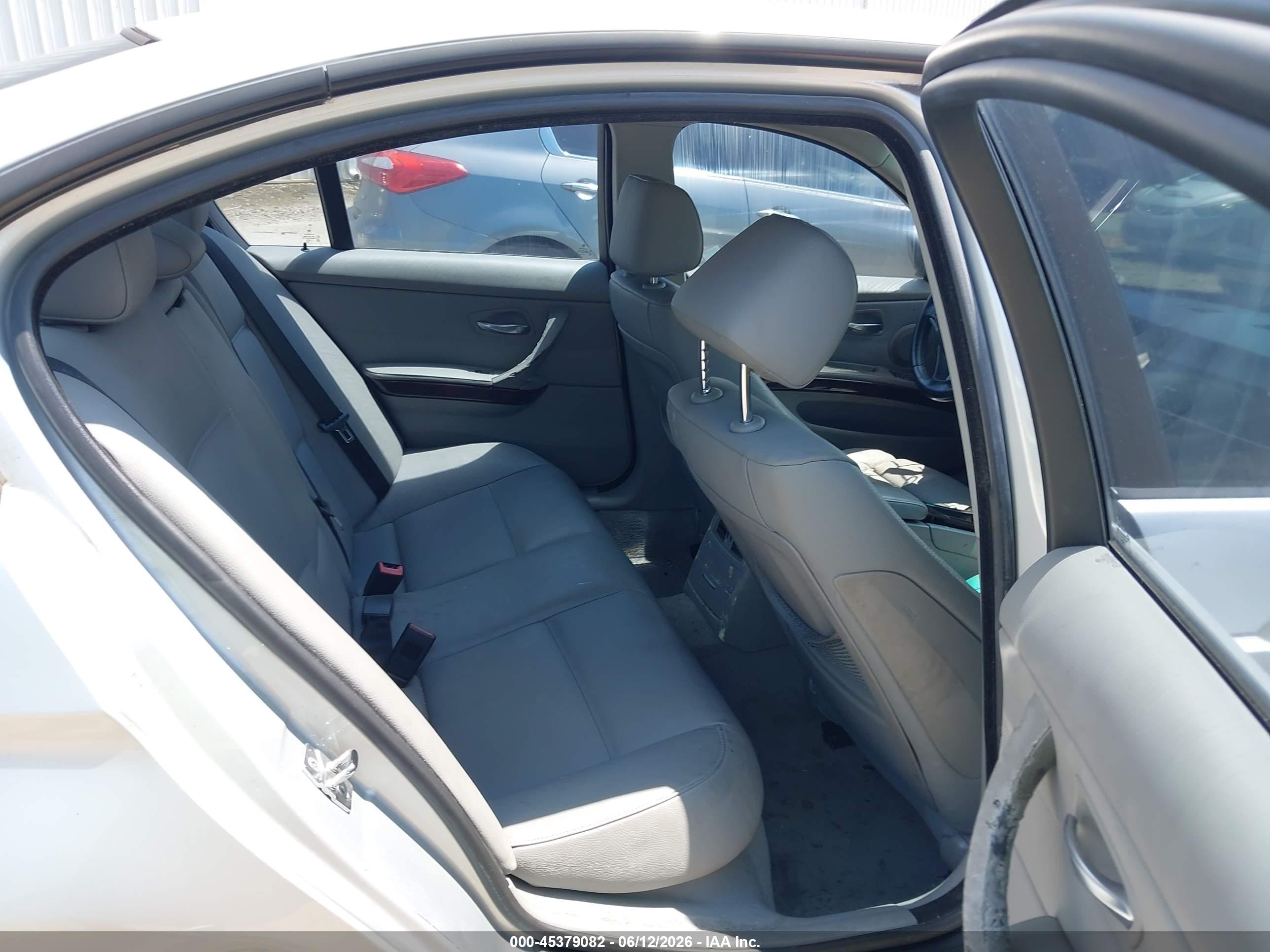 2007 Bmw 328i   Silver vin: WBAVA375X7NL17283