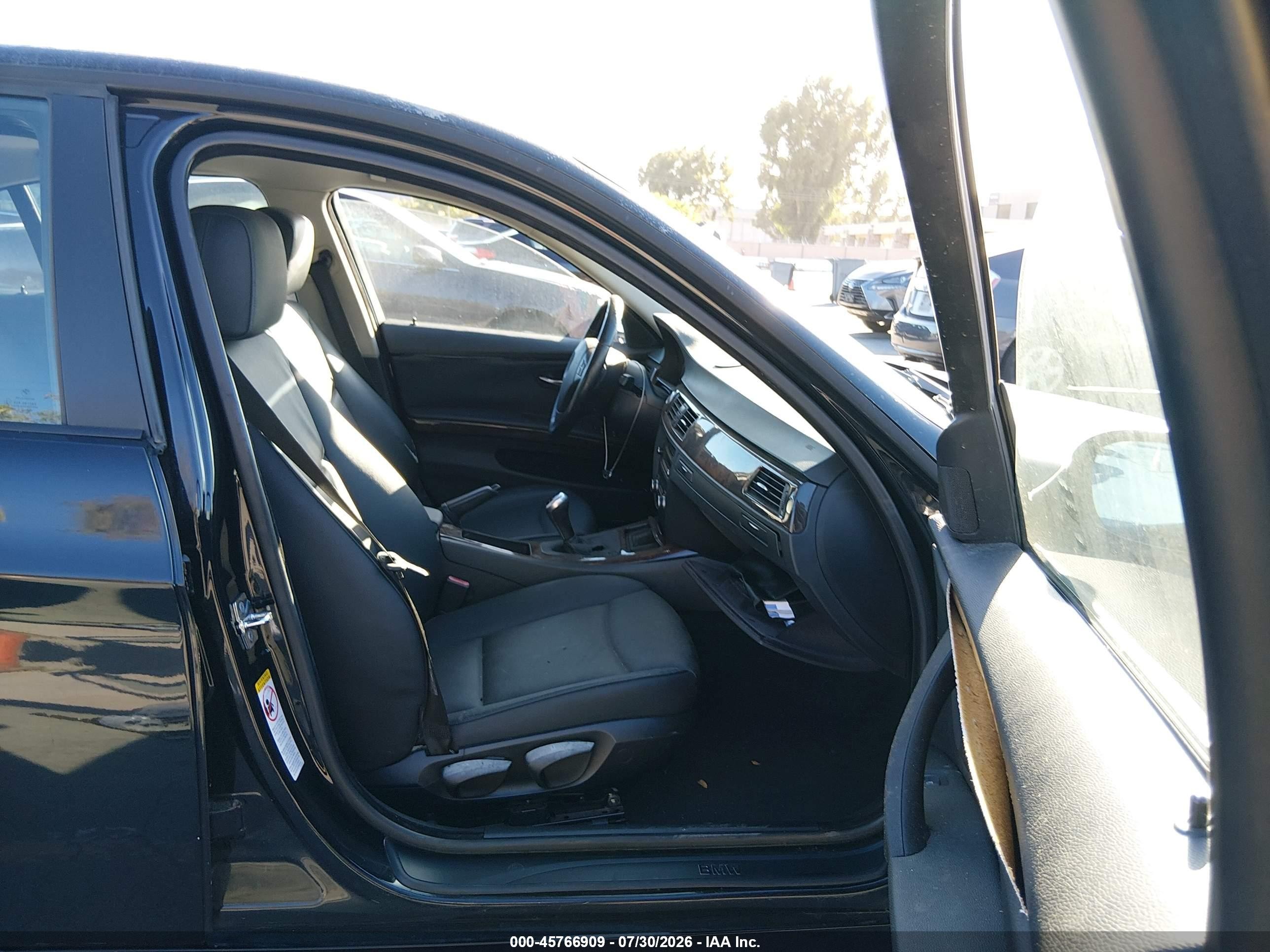 2008 Bmw 328i   Black vin: WBAVA375X8ND55584