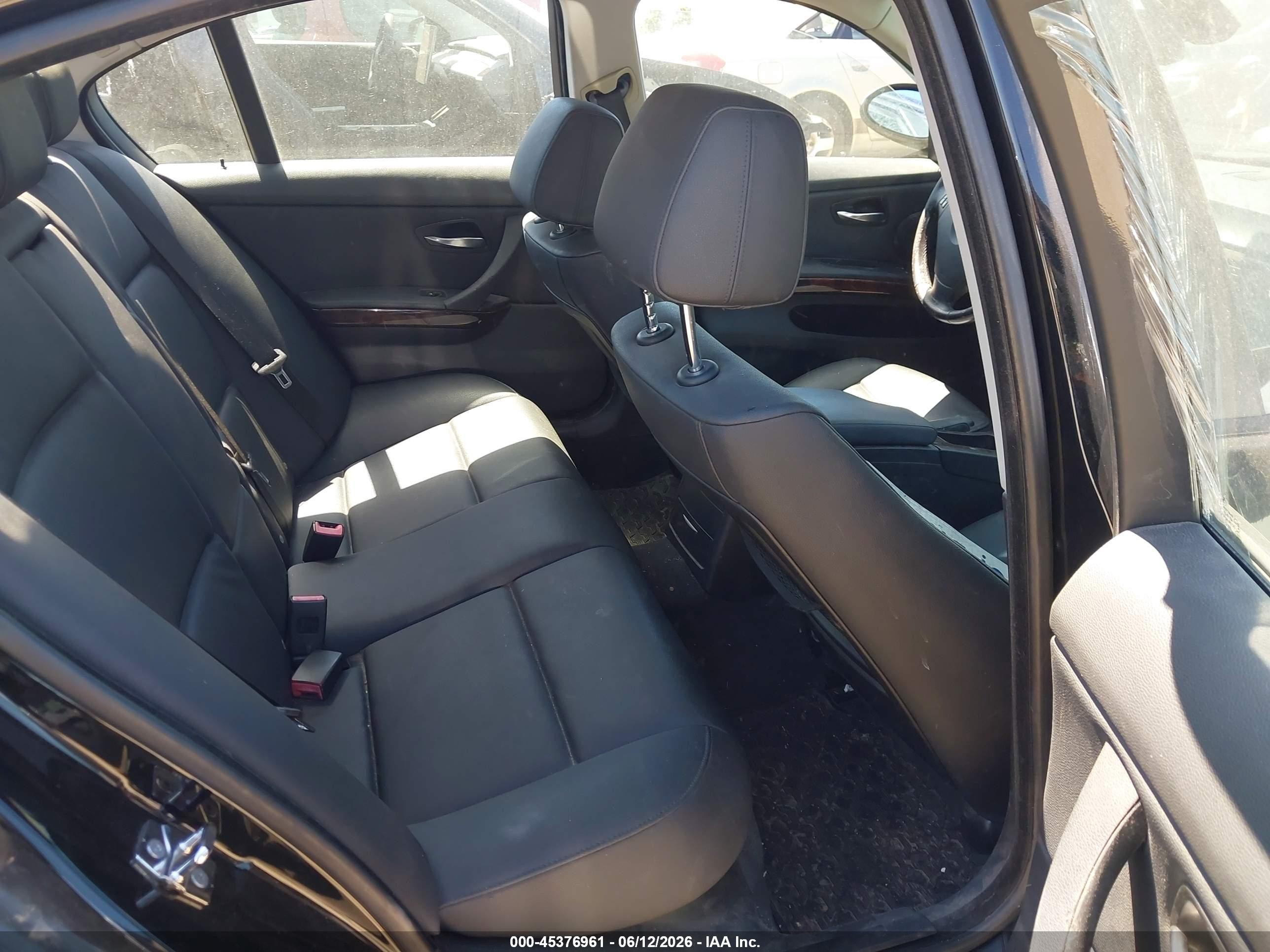 2008 Bmw 328i   Черный vin: WBAVA375X8NL54187