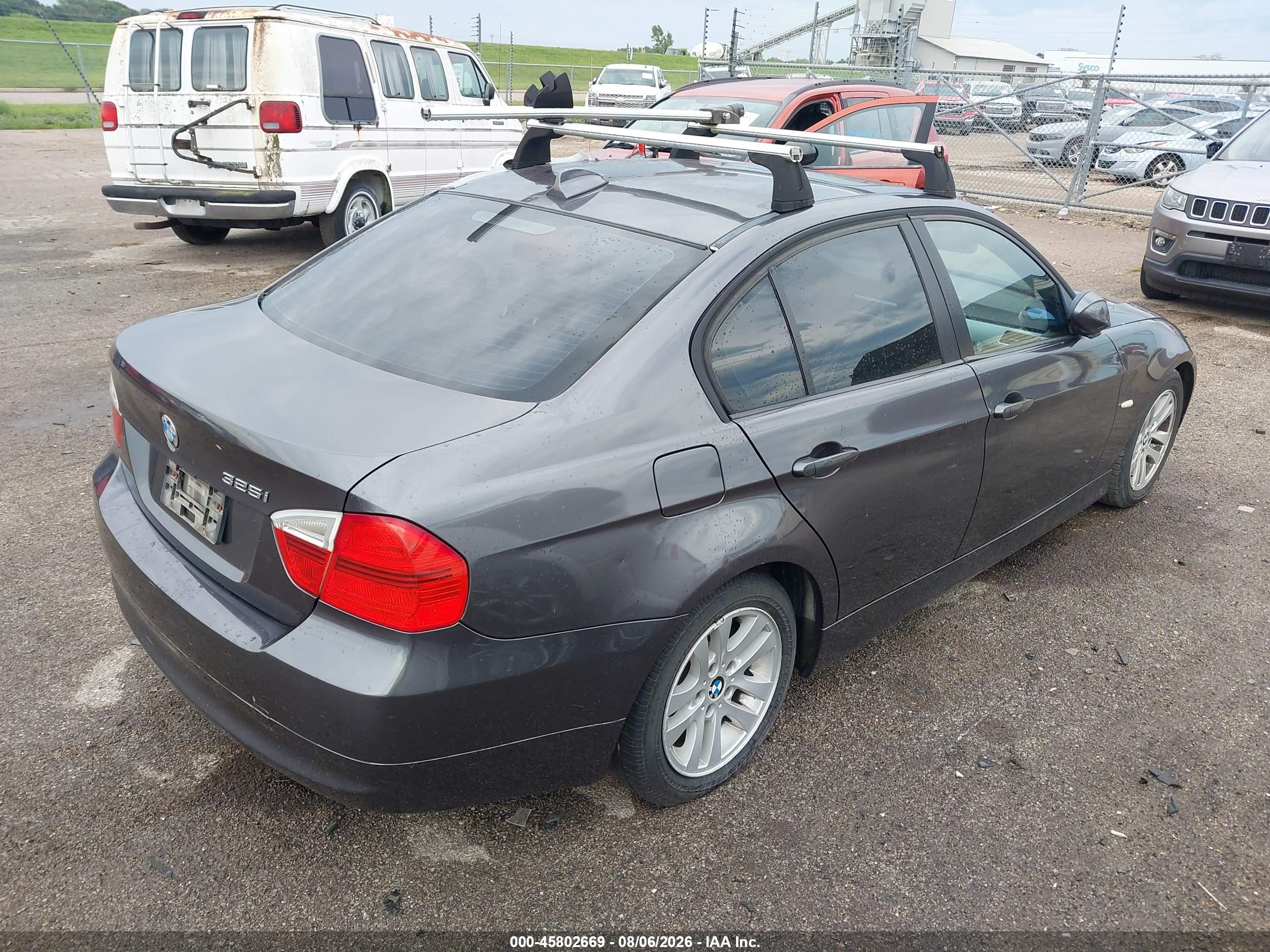 2006 Bmw 325i   Серый vin: WBAVB13506KR66193
