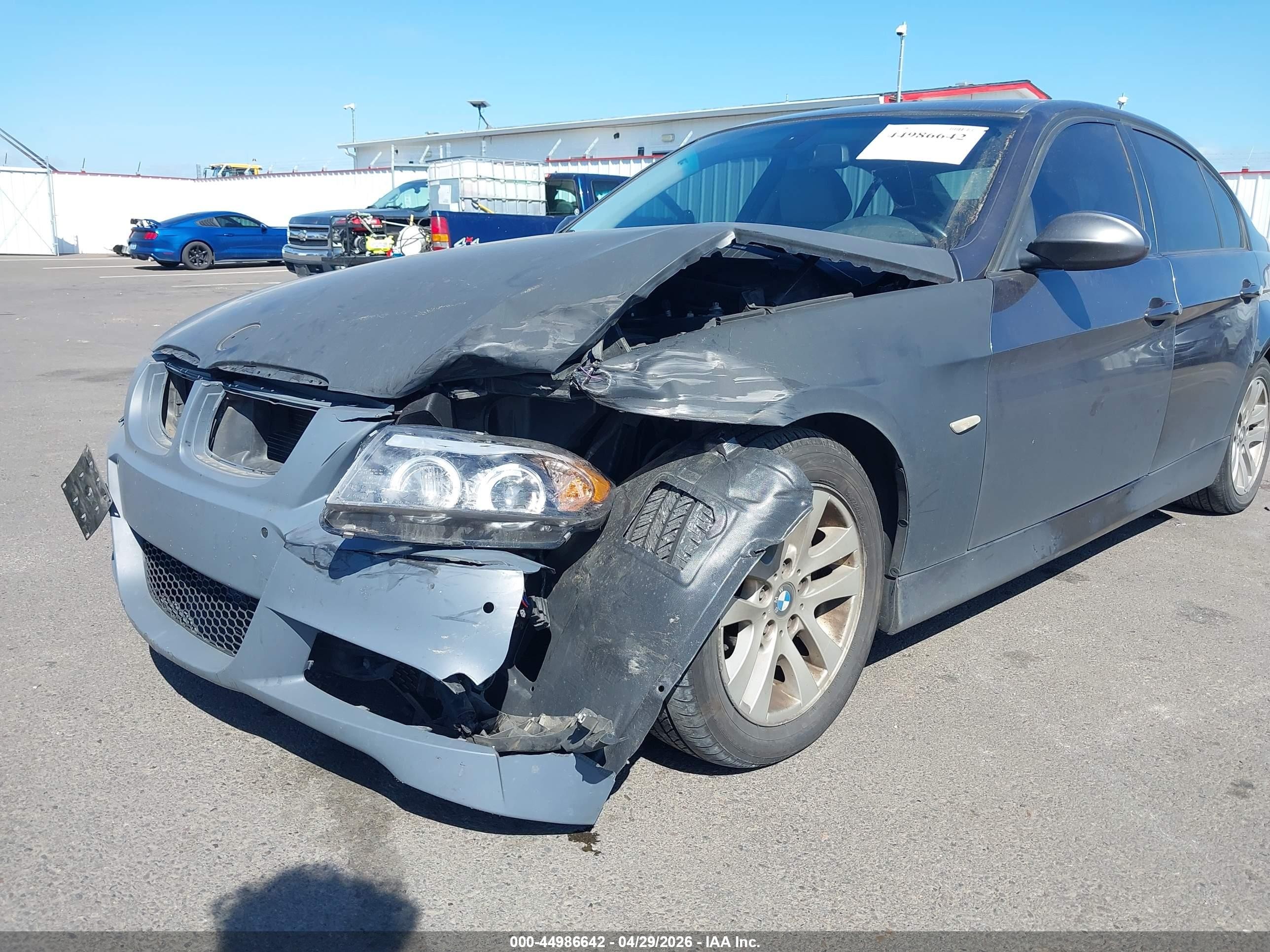 2006 Bmw 325i   Black vin: WBAVB13506KX50358