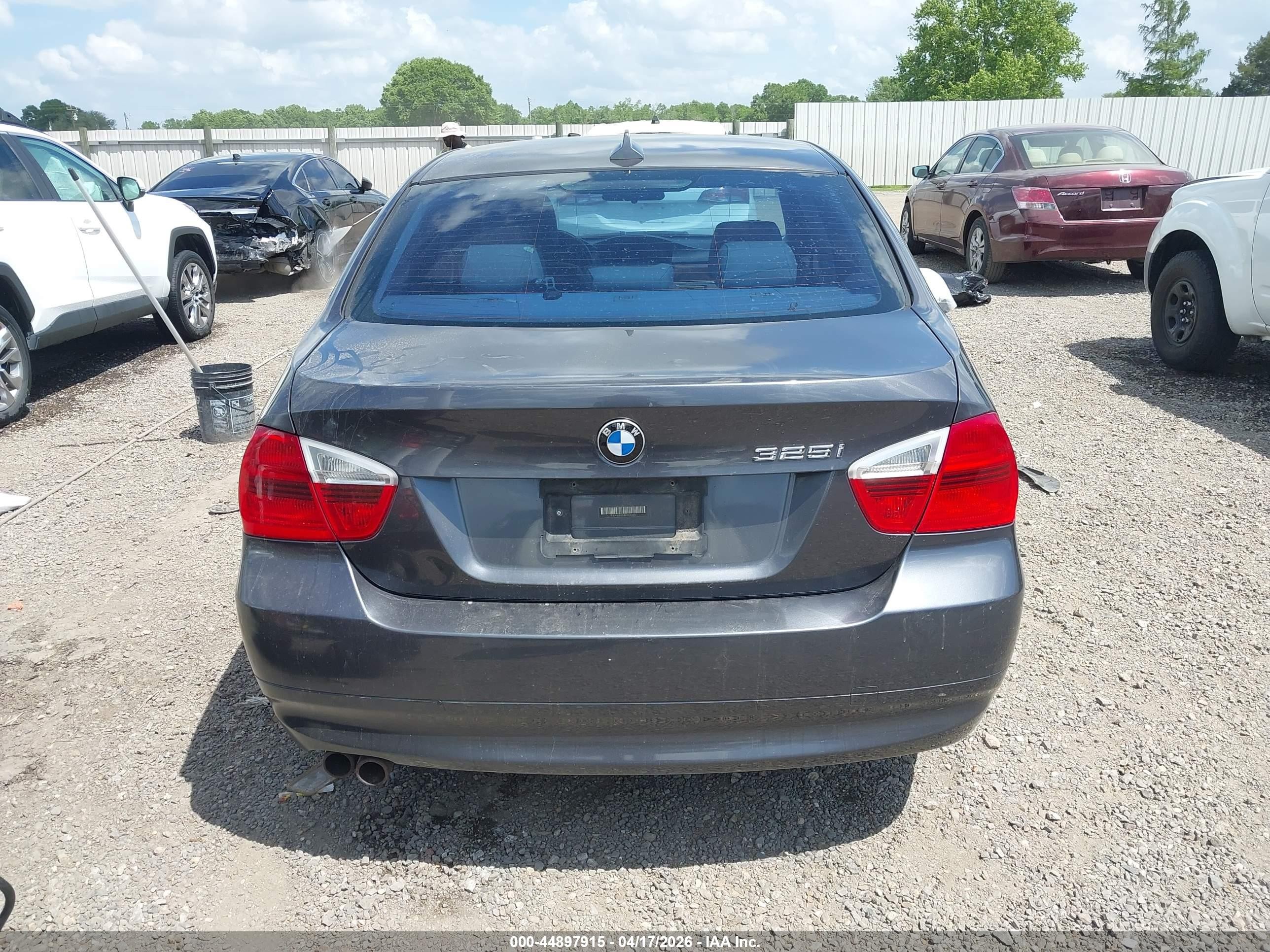 2006 Bmw 325i   Gray vin: WBAVB13536KX46272
