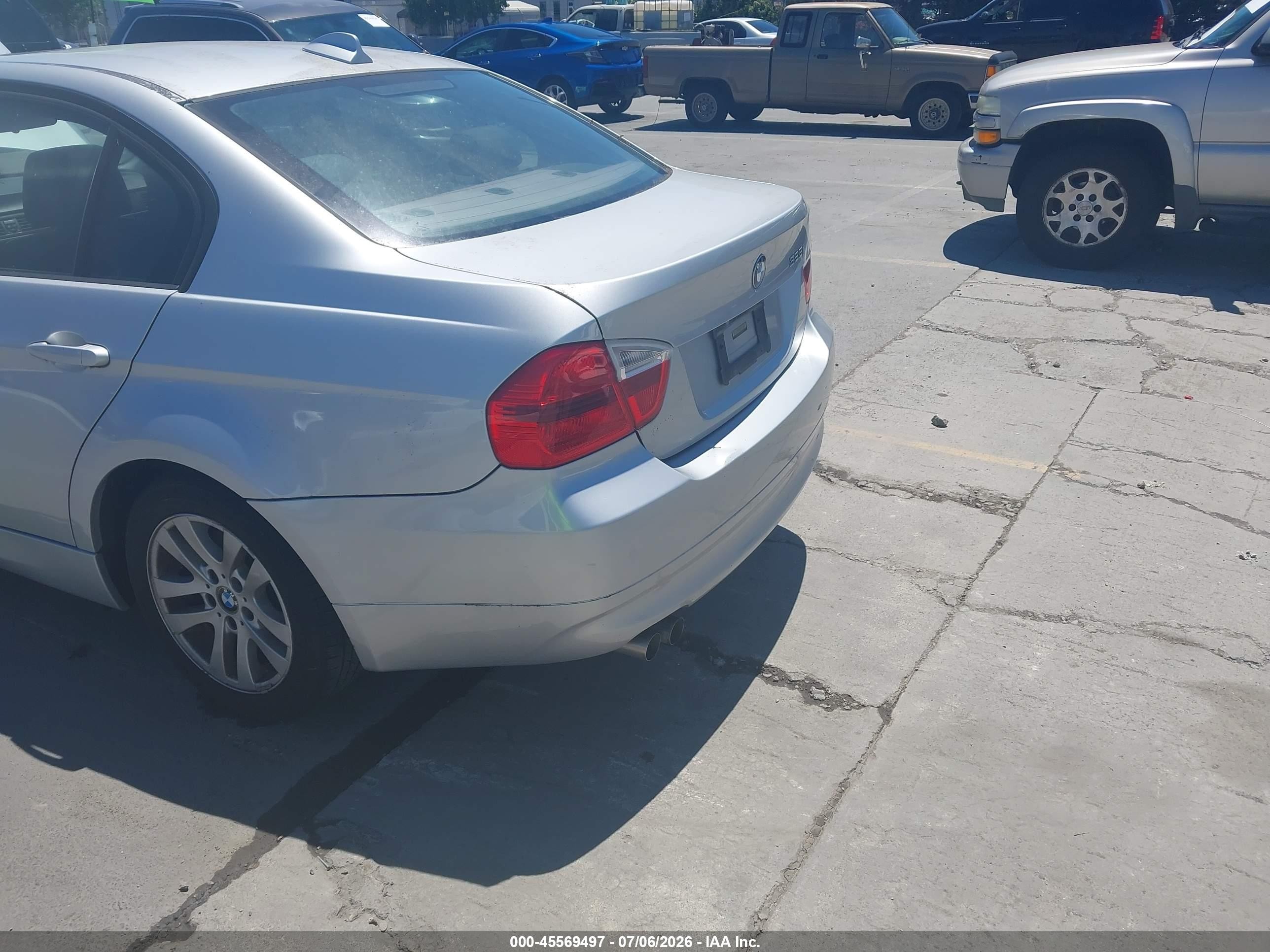 2006 Bmw 325i   Silver vin: WBAVB13556KX37086
