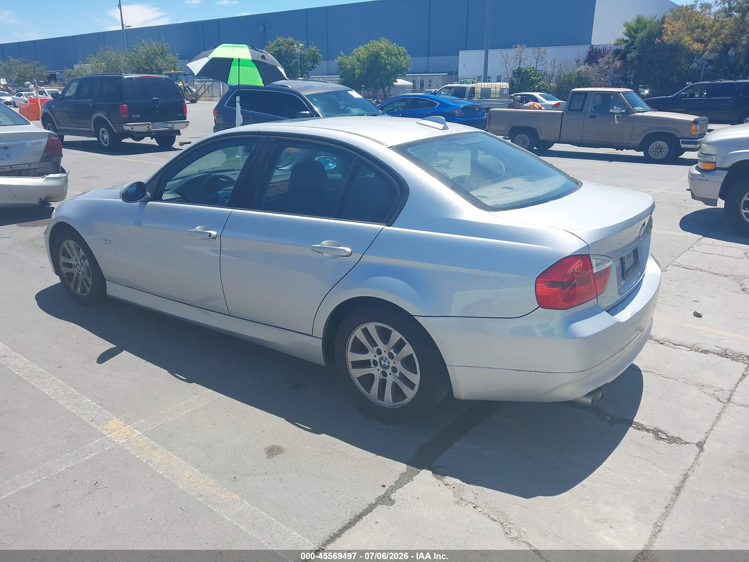 2006 Bmw 325i   Silver vin: WBAVB13556KX37086