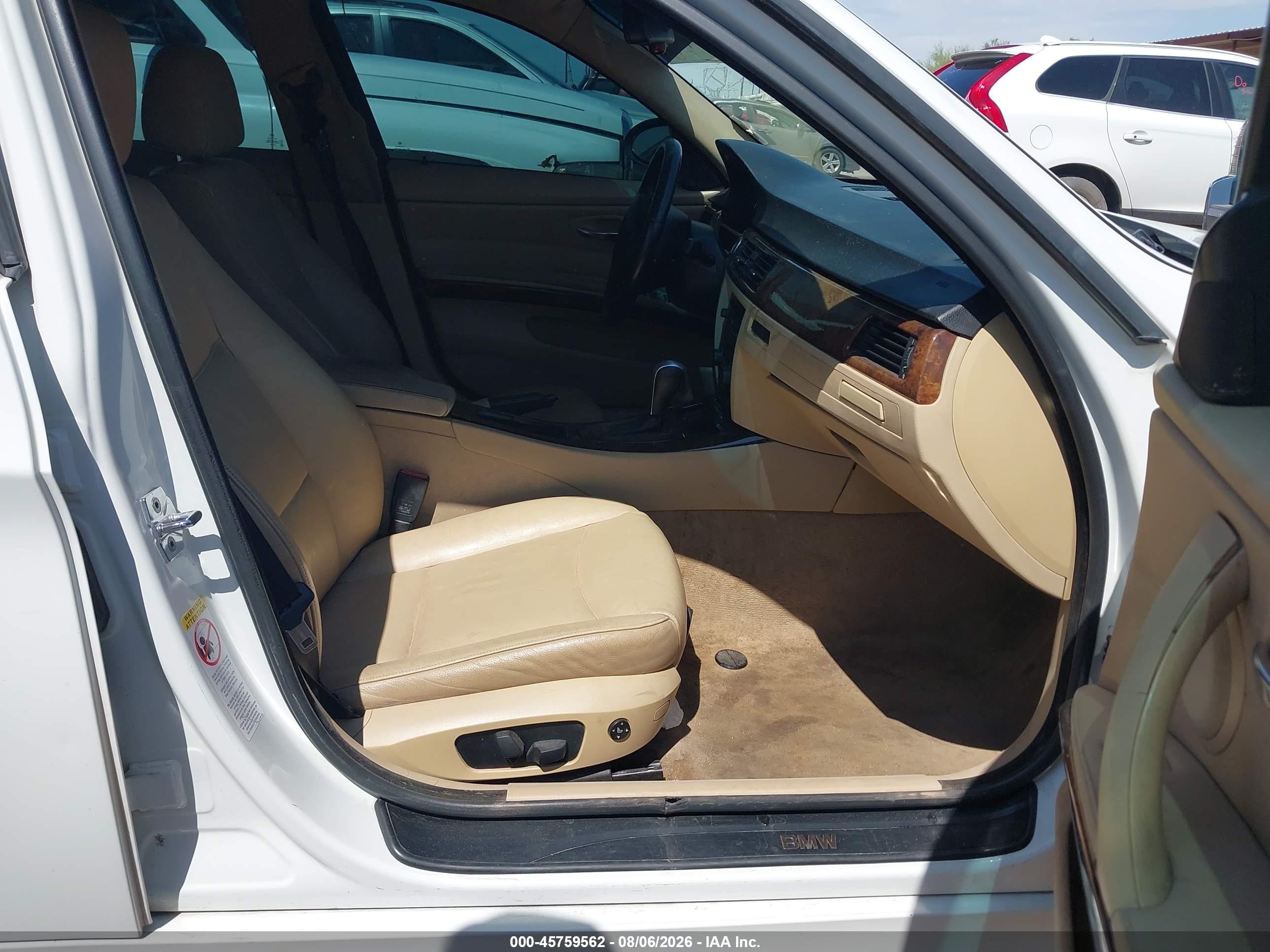 2006 Bmw 325i   Белый vin: WBAVB13566KX49120