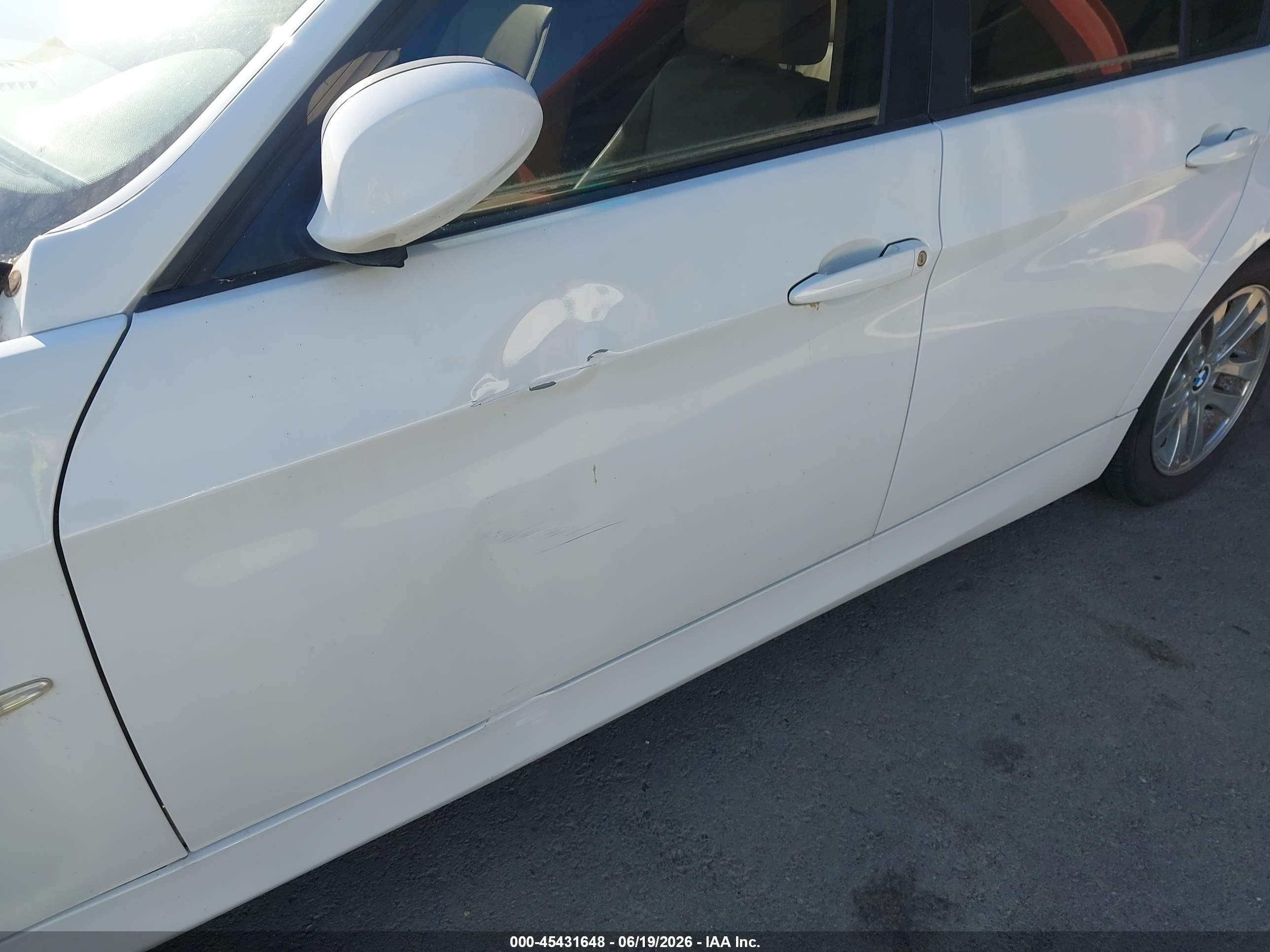 2006 Bmw 325i   White vin: WBAVB13566PT00975