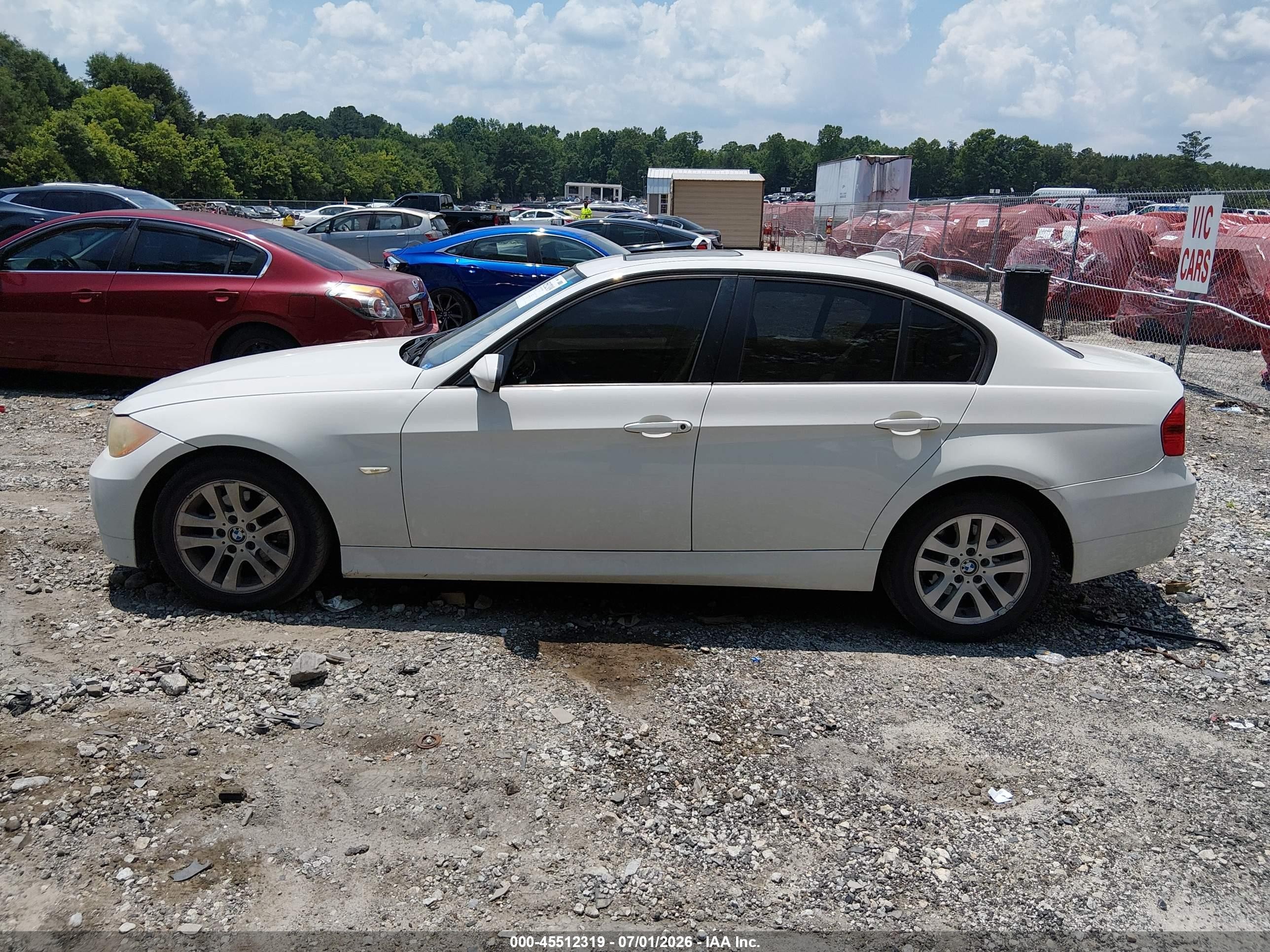 2006 Bmw 325i White vin: WBAVB13566PT07005