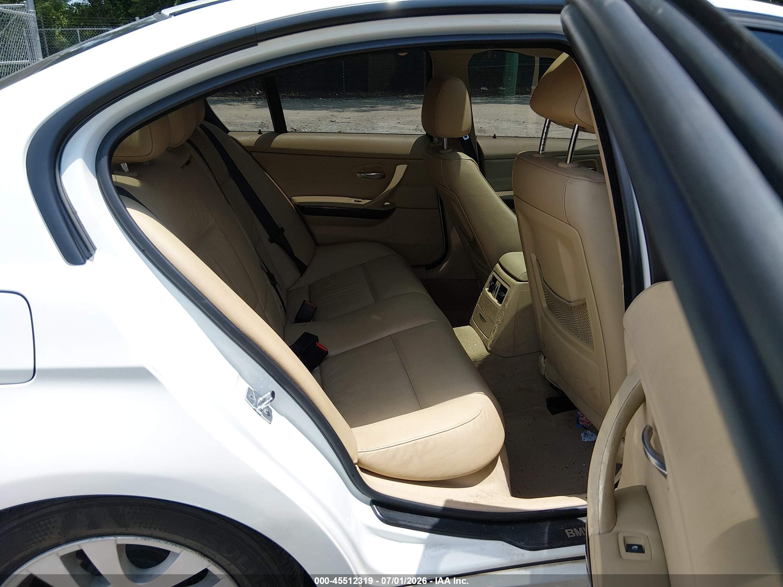 2006 Bmw 325i White vin: WBAVB13566PT07005