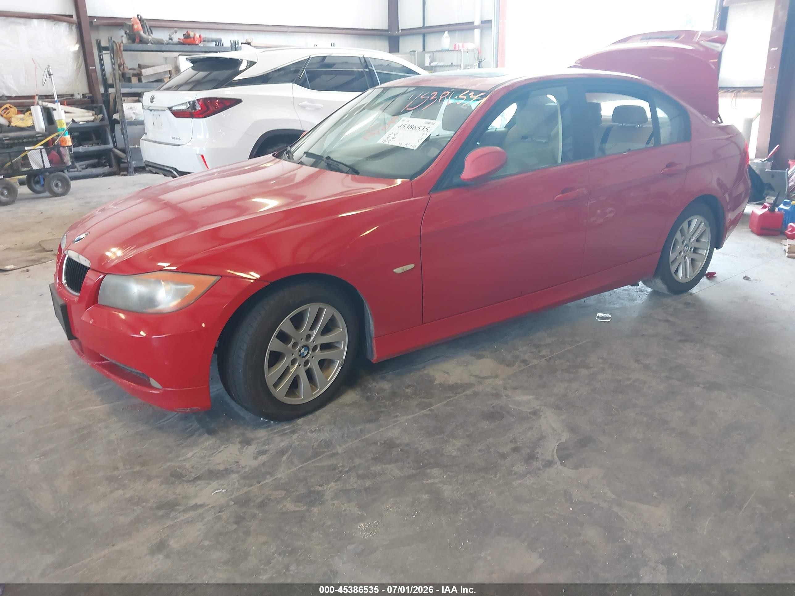 2006 Bmw 325i   Red vin: WBAVB13576KX43536