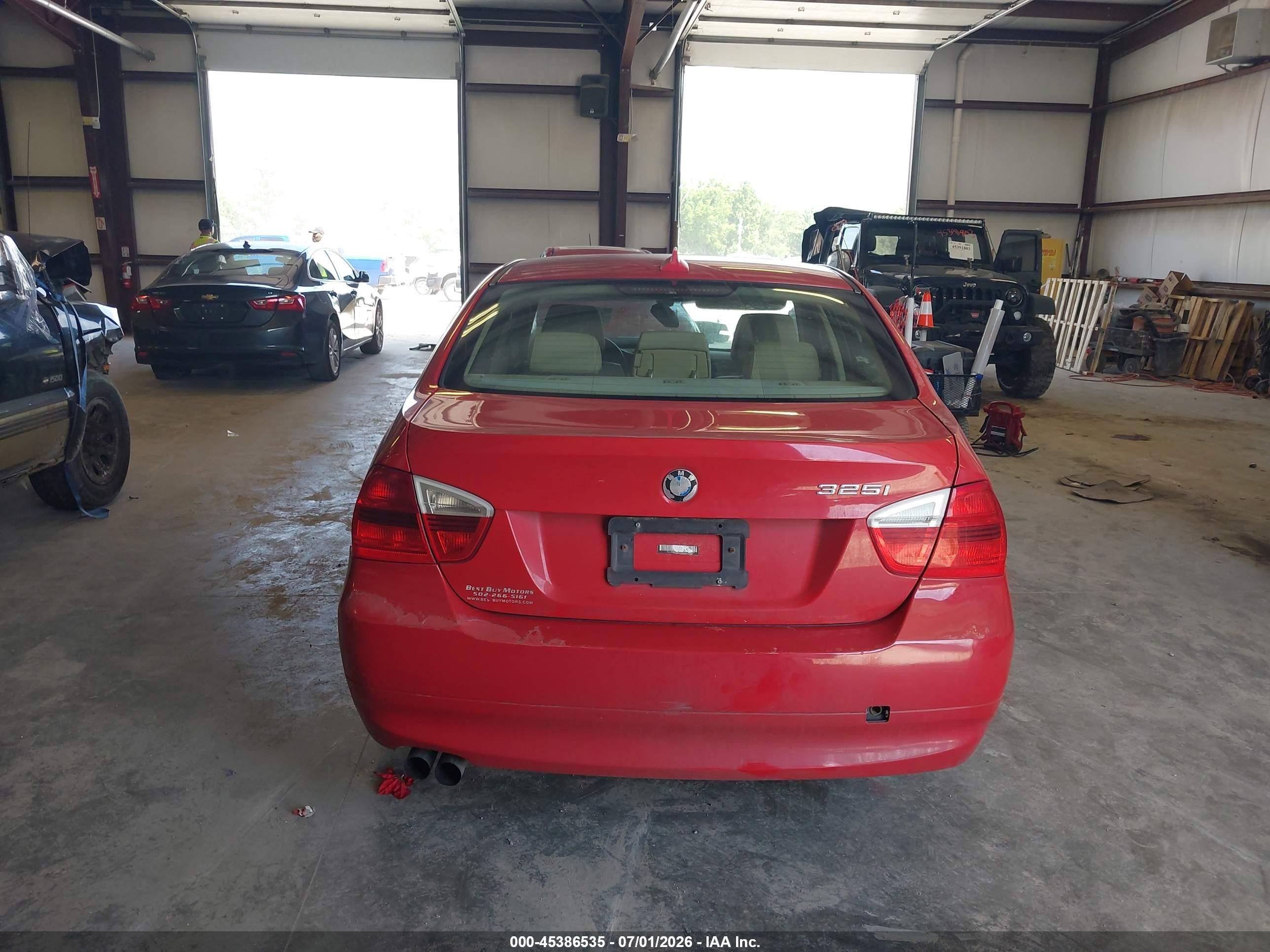 2006 Bmw 325i   Red vin: WBAVB13576KX43536