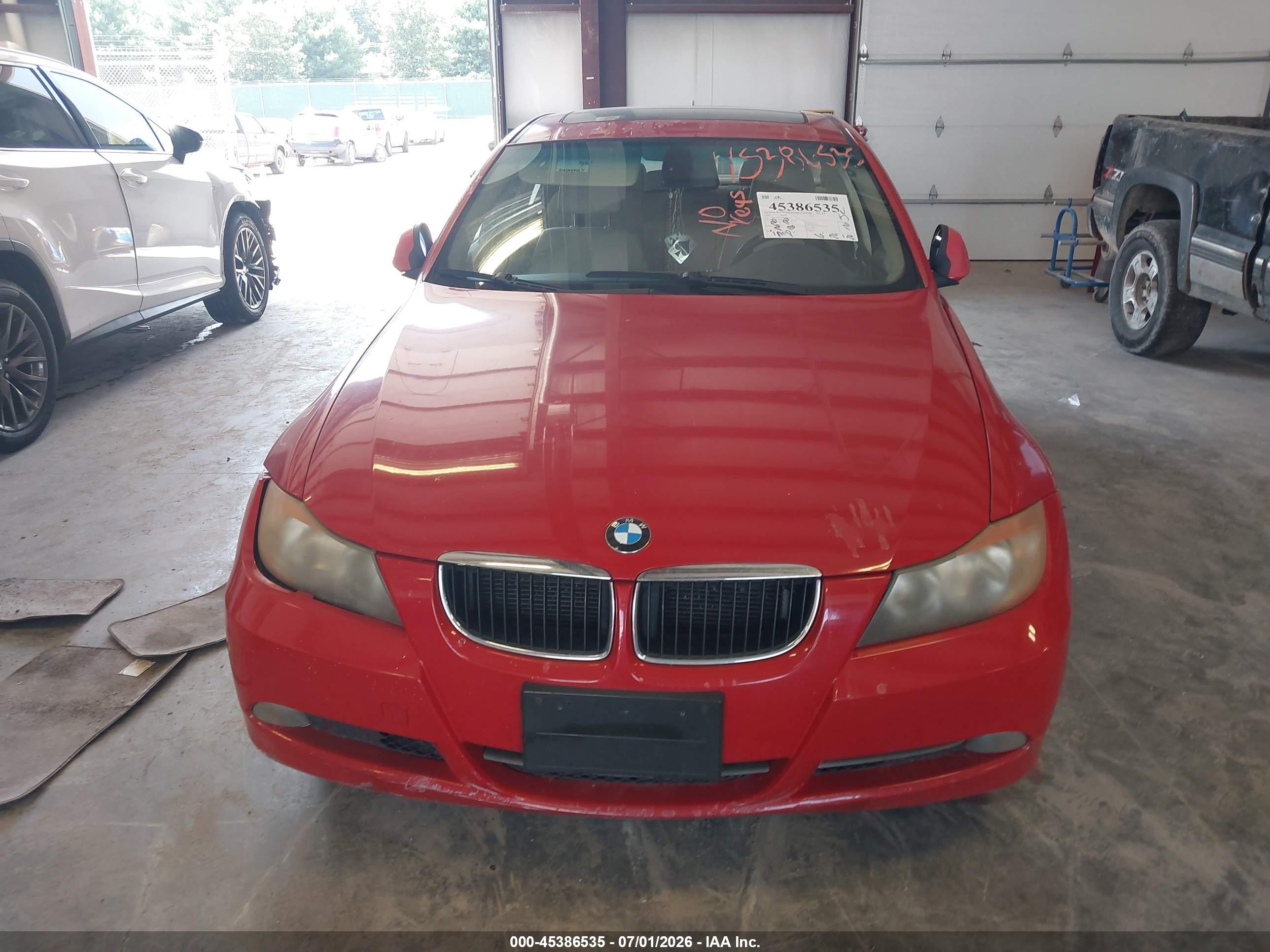 2006 Bmw 325i   Red vin: WBAVB13576KX43536