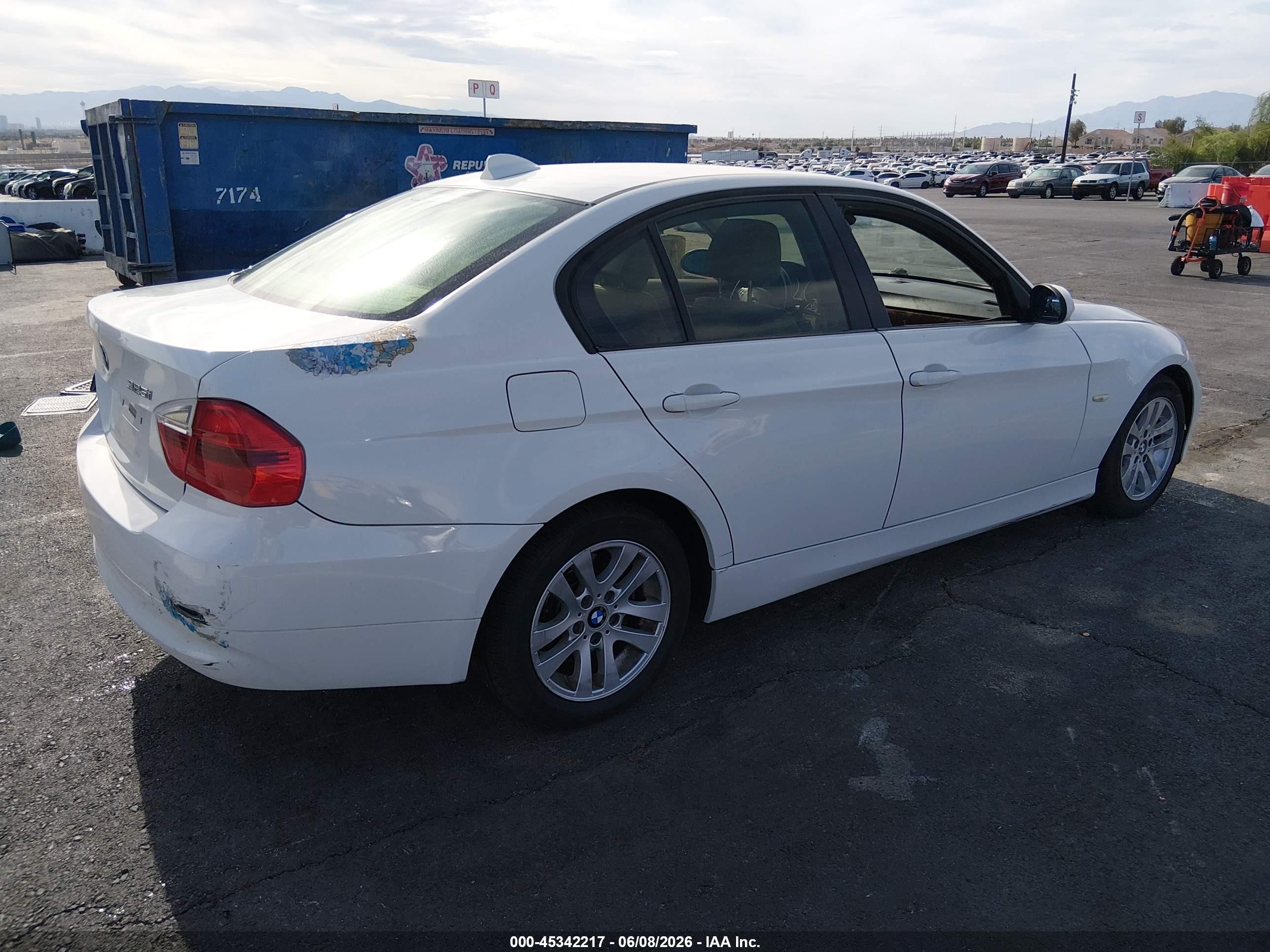 2006 Bmw 325i   White vin: WBAVB13576PT06560