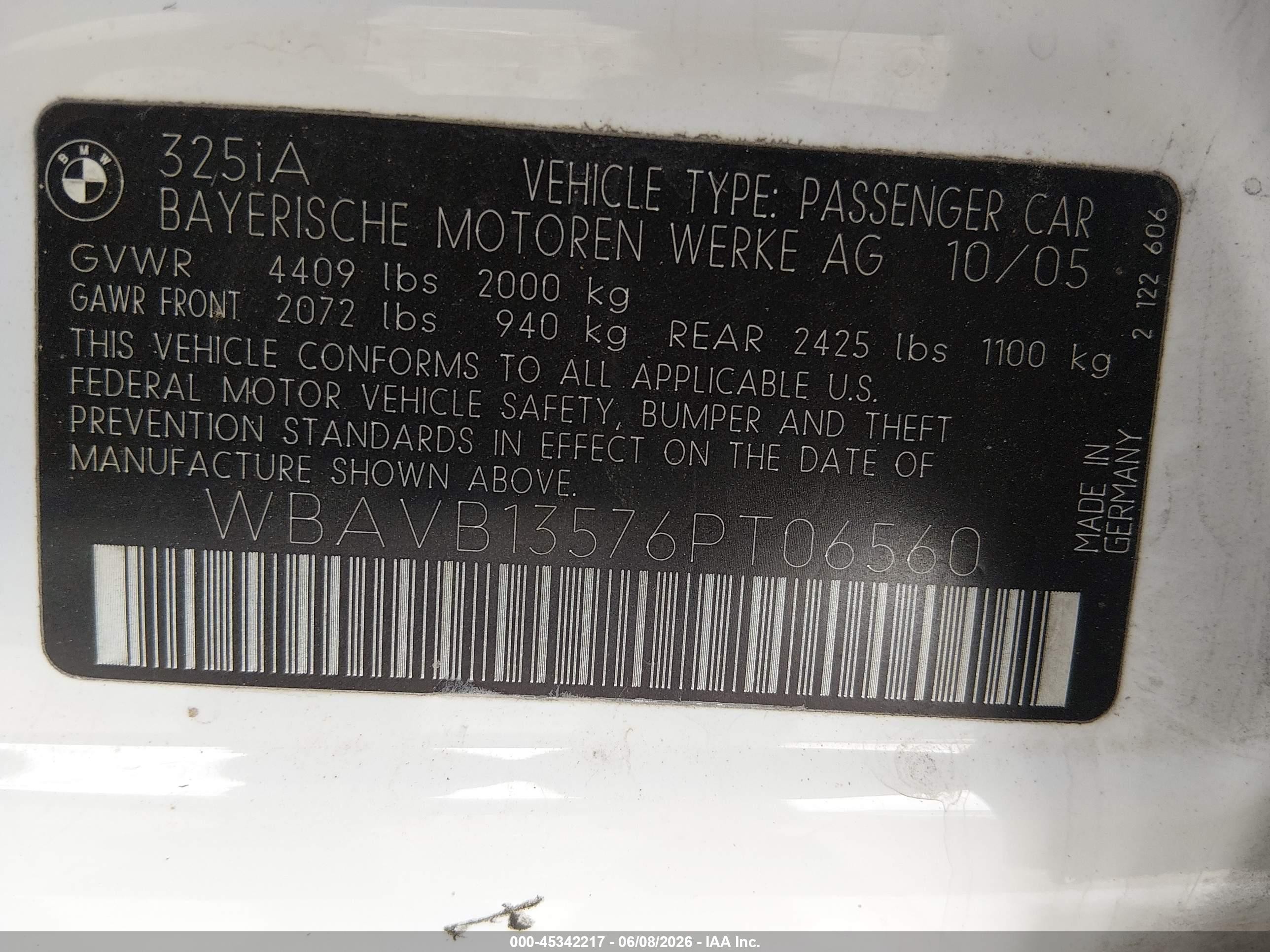 2006 Bmw 325i   White vin: WBAVB13576PT06560