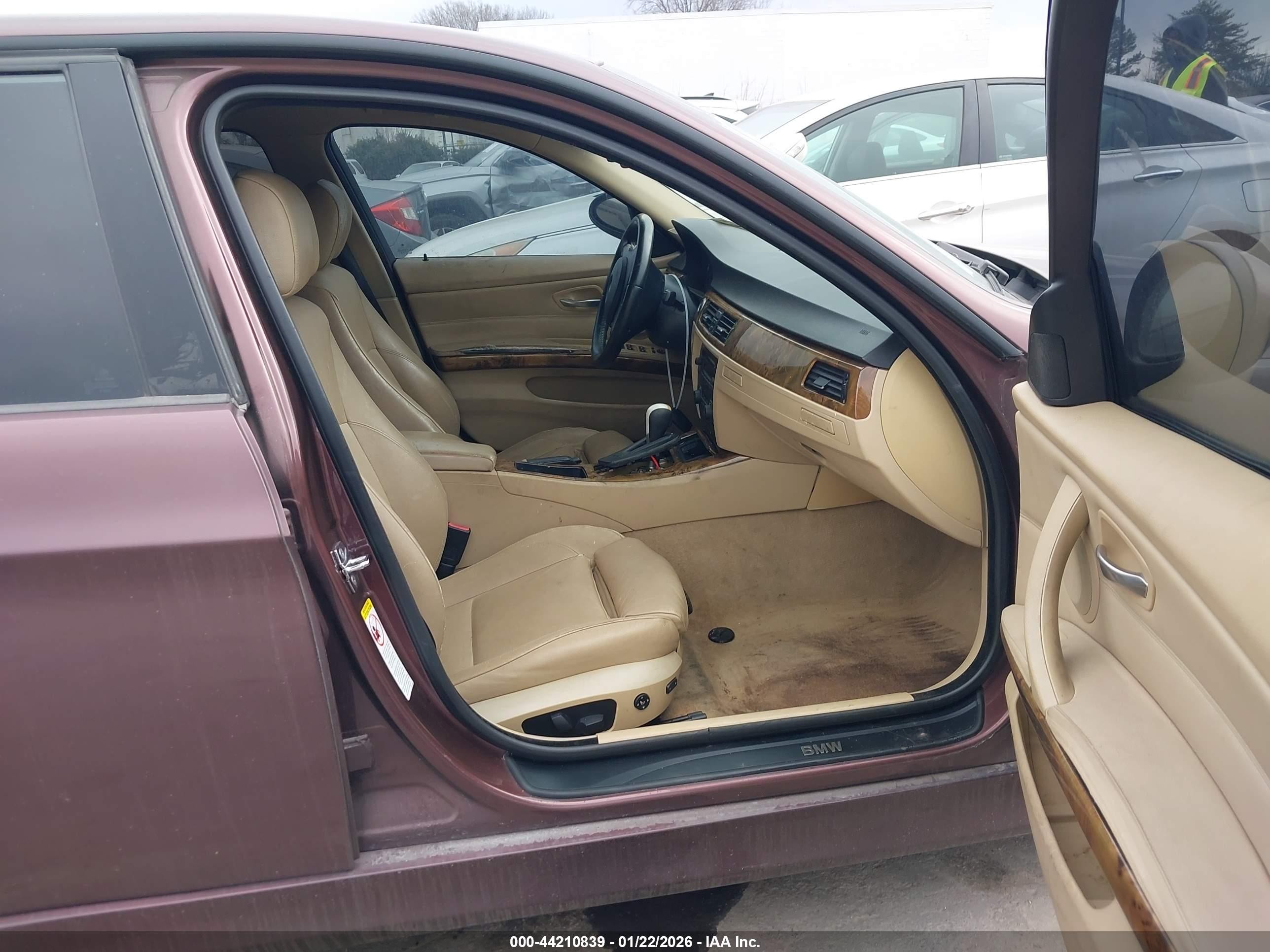 2006 Bmw 325i   Purple vin: WBAVB13586PT17230