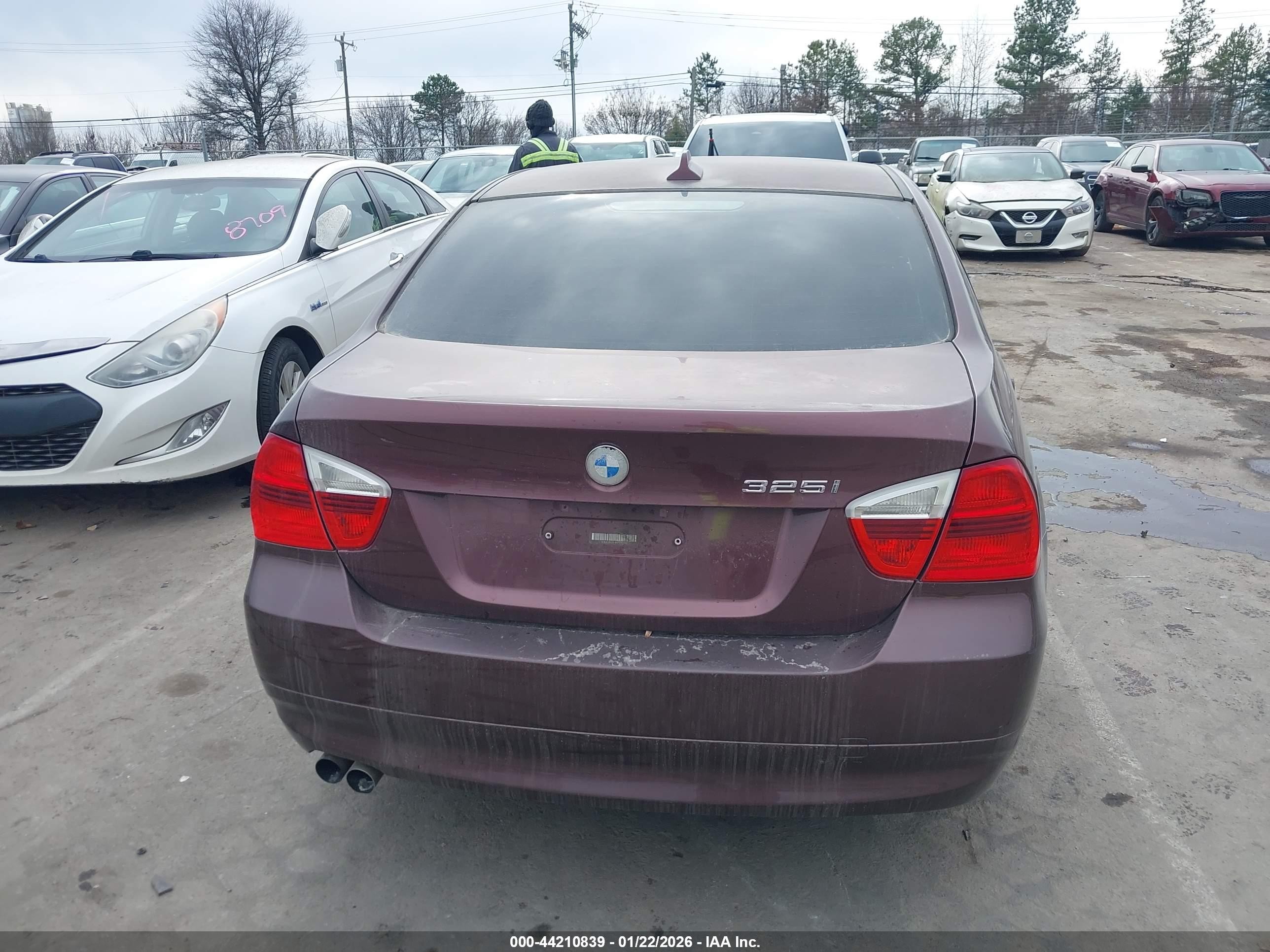 2006 Bmw 325i   Purple vin: WBAVB13586PT17230