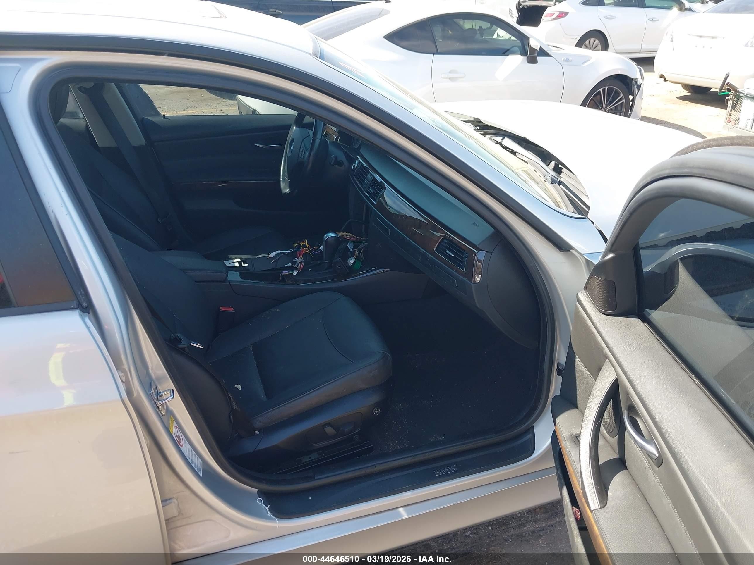 2006 Bmw 325i   Silver vin: WBAVB13596PT21609