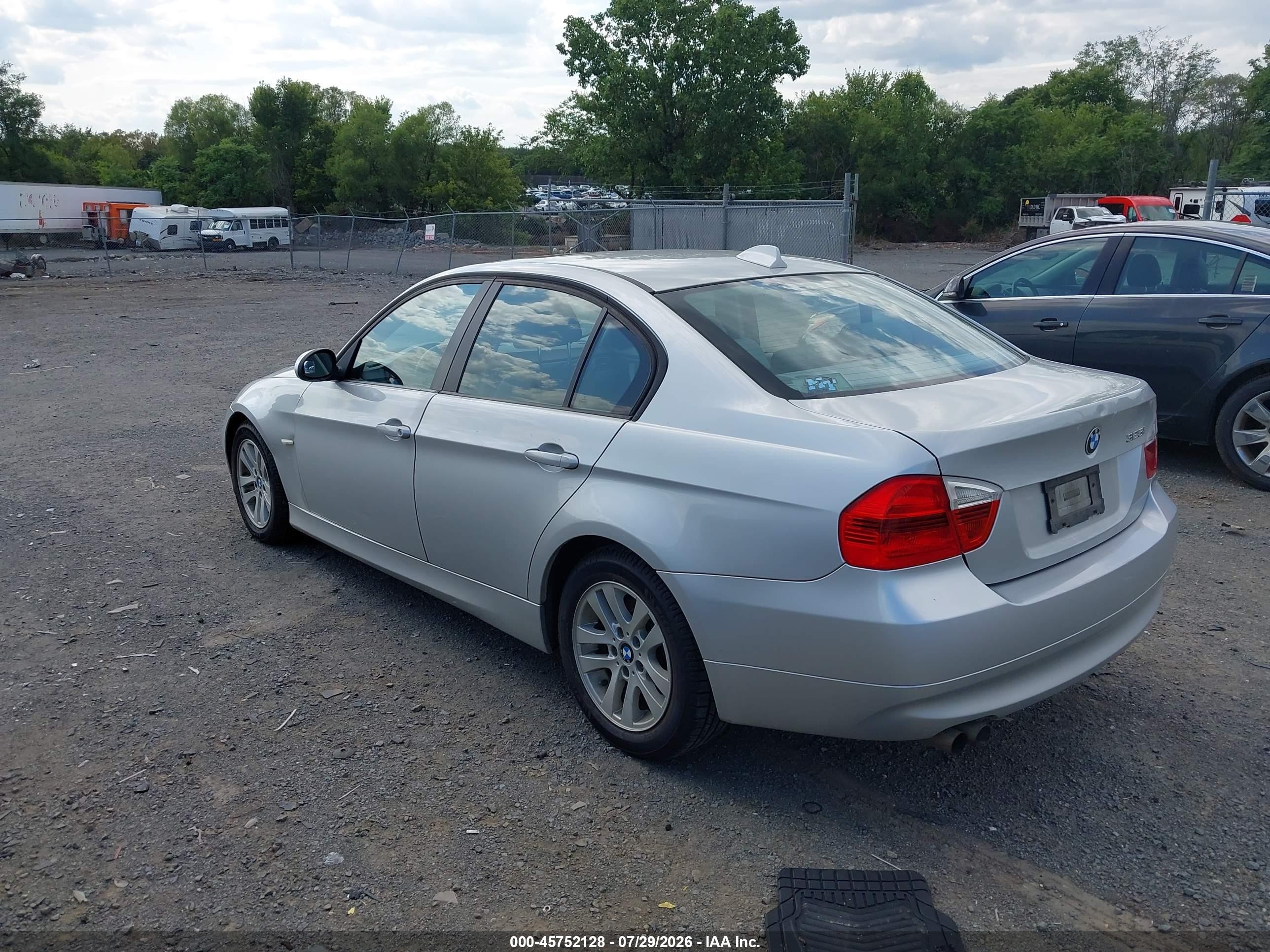 2006 Bmw 325i   Серебряный vin: WBAVB13596PT23201