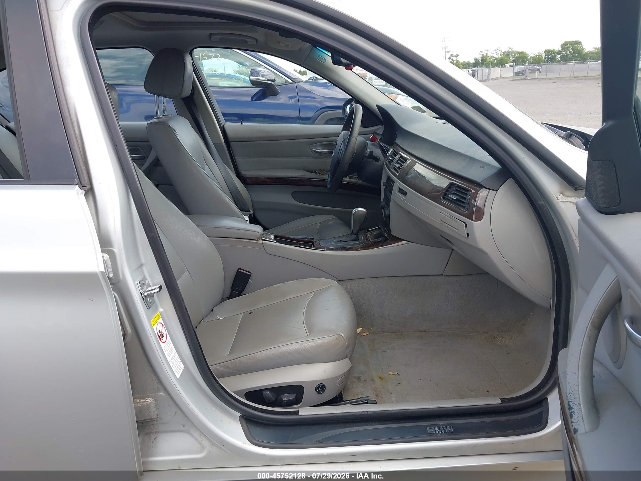 2006 Bmw 325i   Серебряный vin: WBAVB13596PT23201