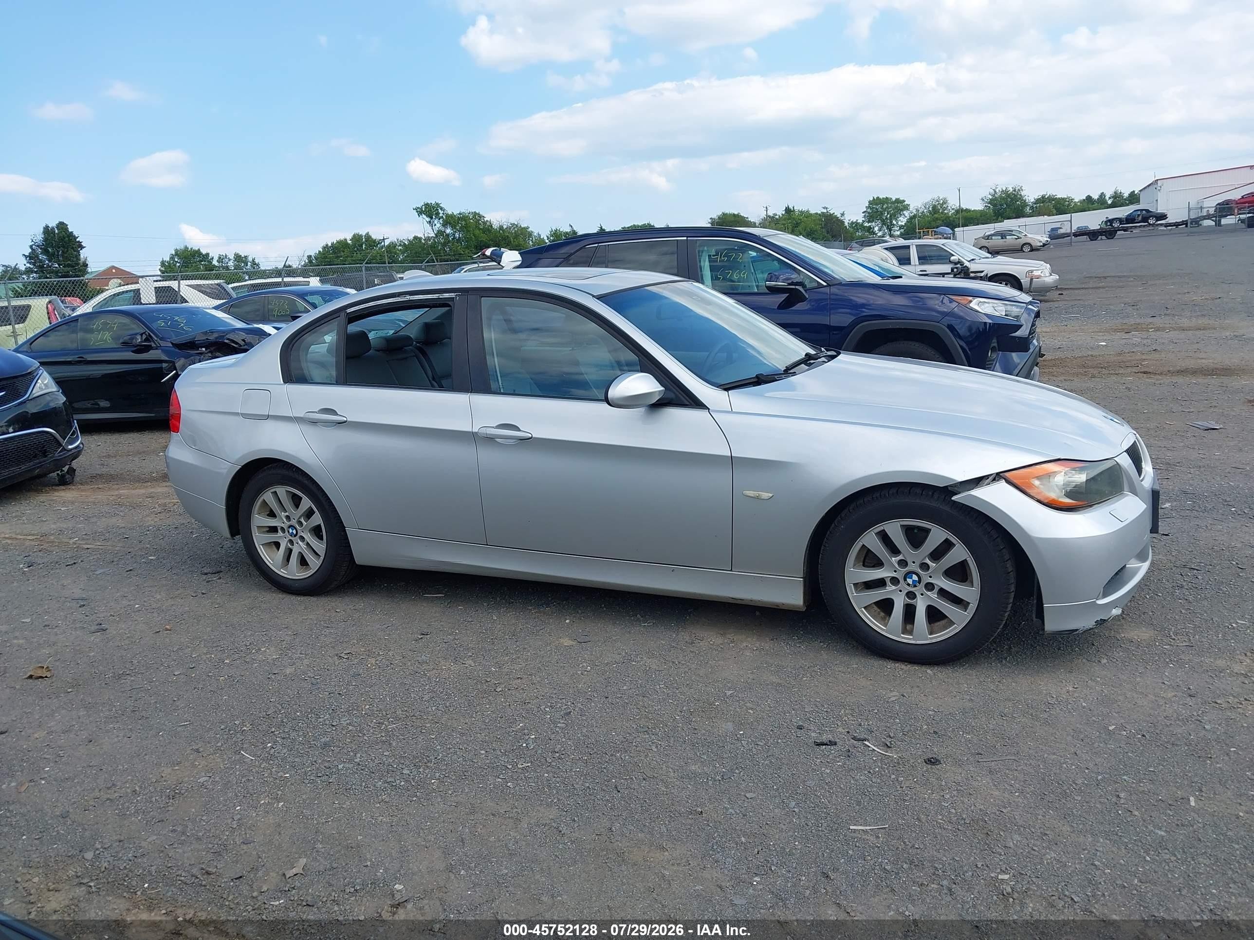 2006 Bmw 325i   Серебряный vin: WBAVB13596PT23201