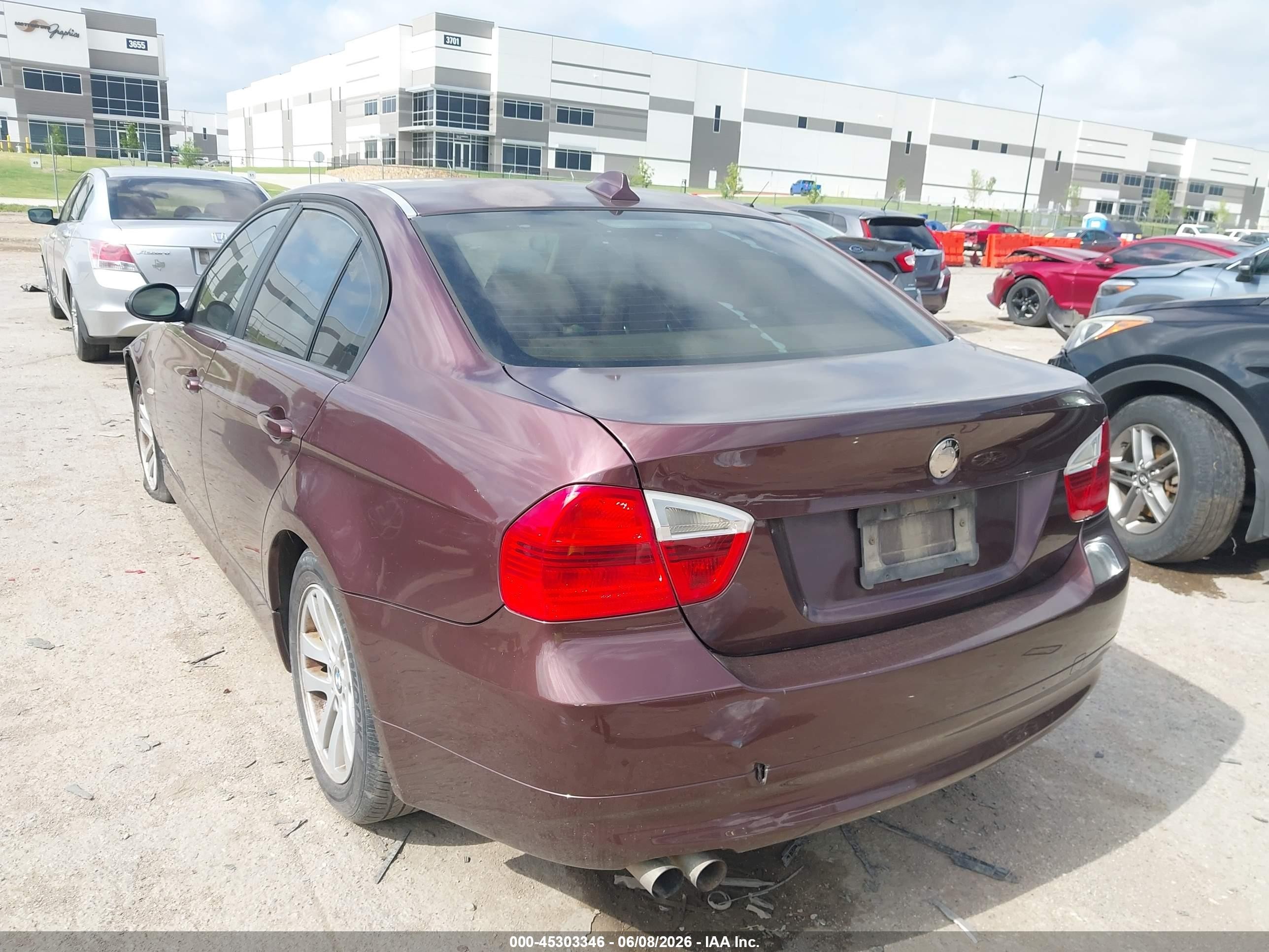 2006 Bmw 325i   Burgundy vin: WBAVB17586NK34130