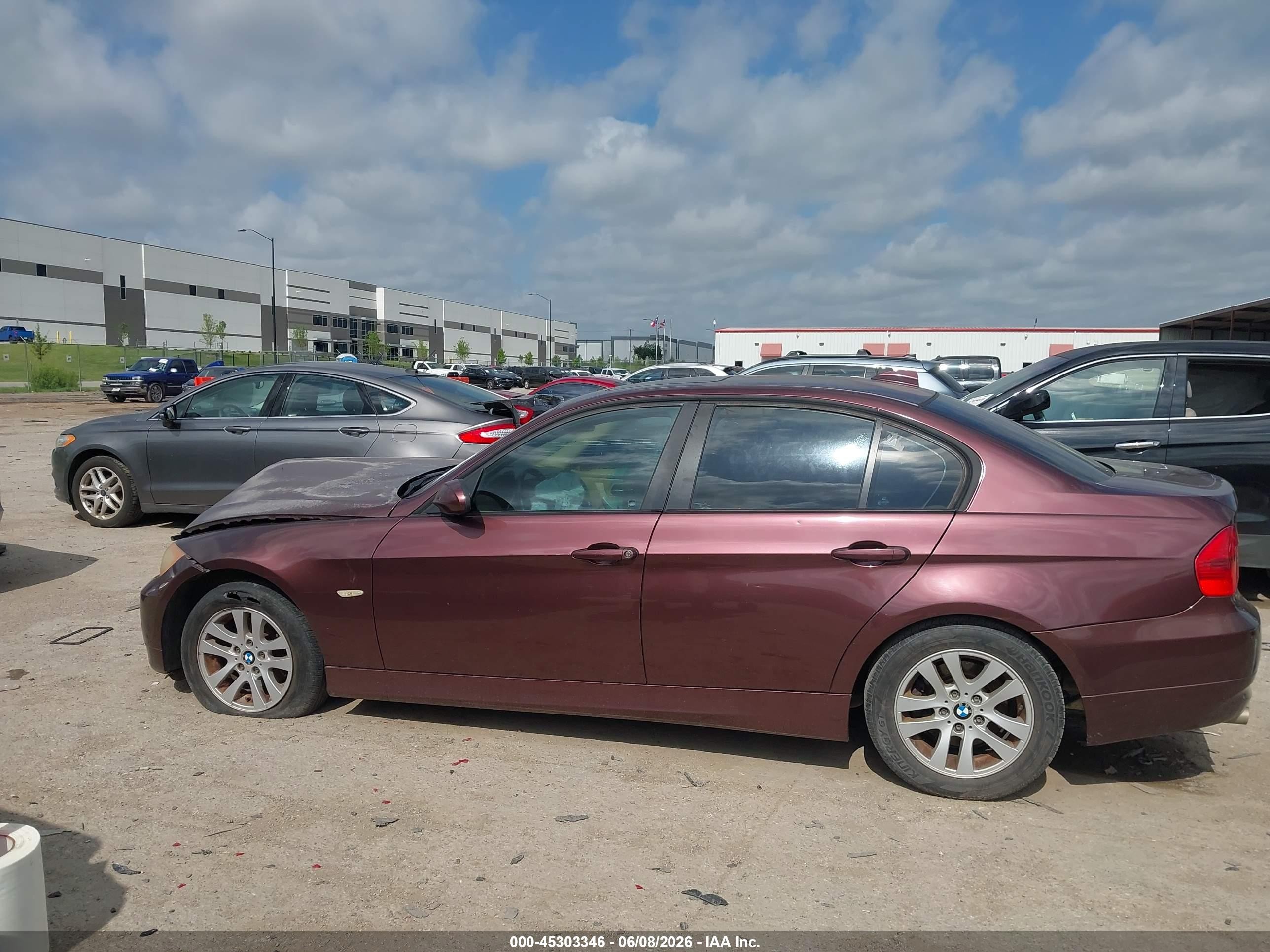 2006 Bmw 325i   Burgundy vin: WBAVB17586NK34130