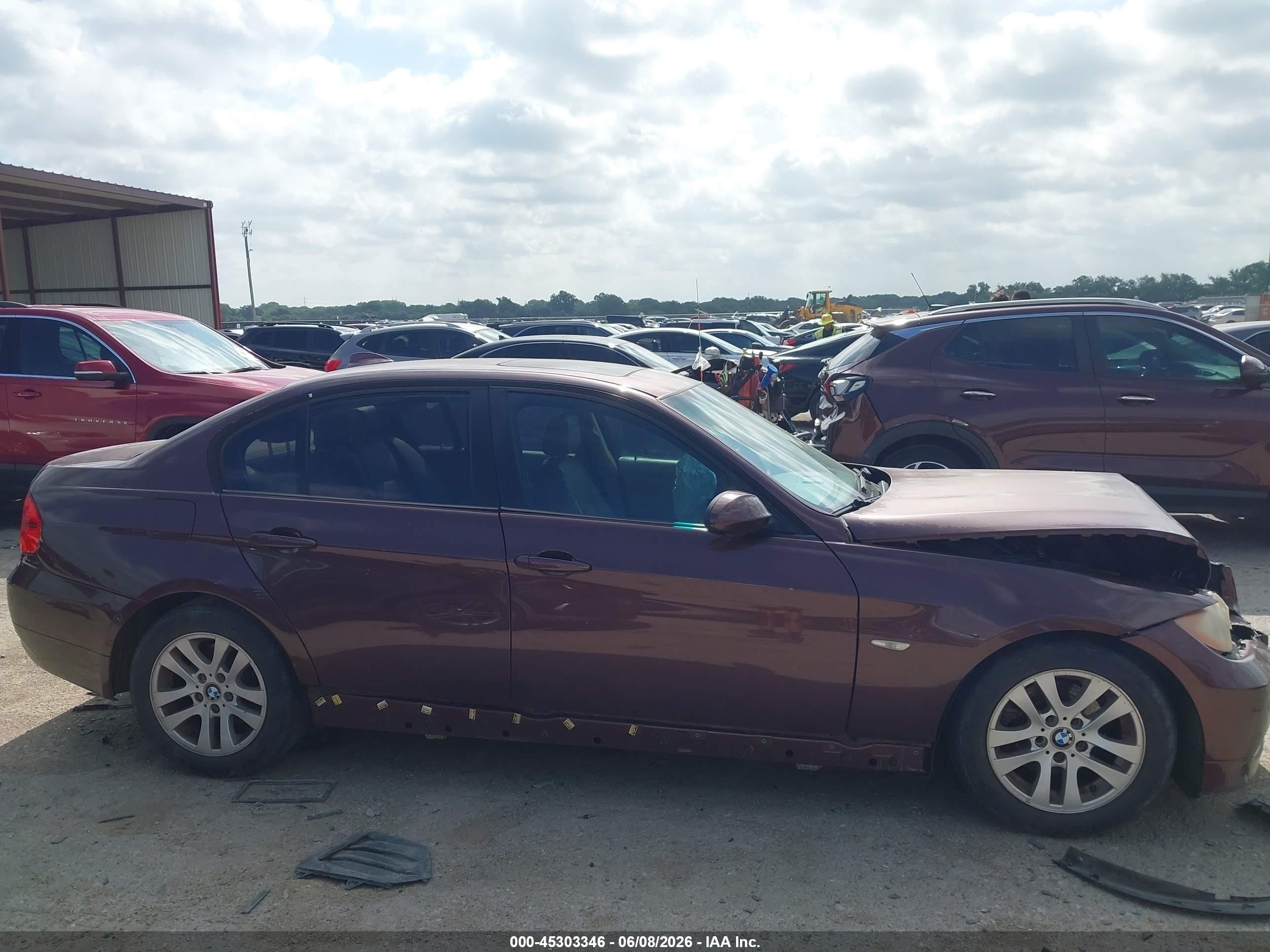 2006 Bmw 325i   Burgundy vin: WBAVB17586NK34130