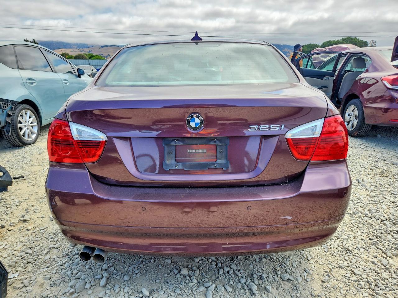 2006 Bmw 325 I Automatic Burgundy vin: WBAVB17596NK33231