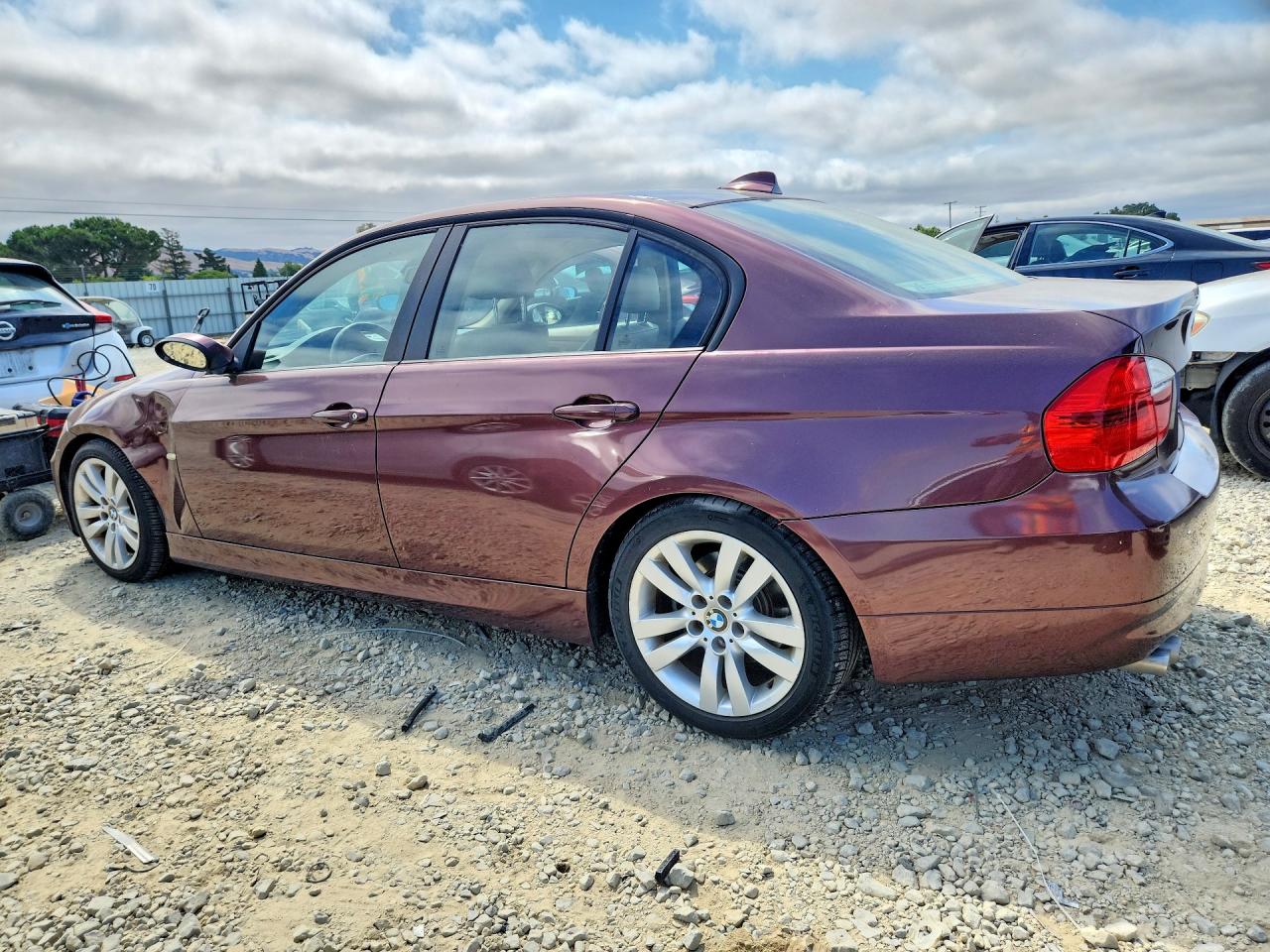 2006 Bmw 325 I Automatic Burgundy vin: WBAVB17596NK33231