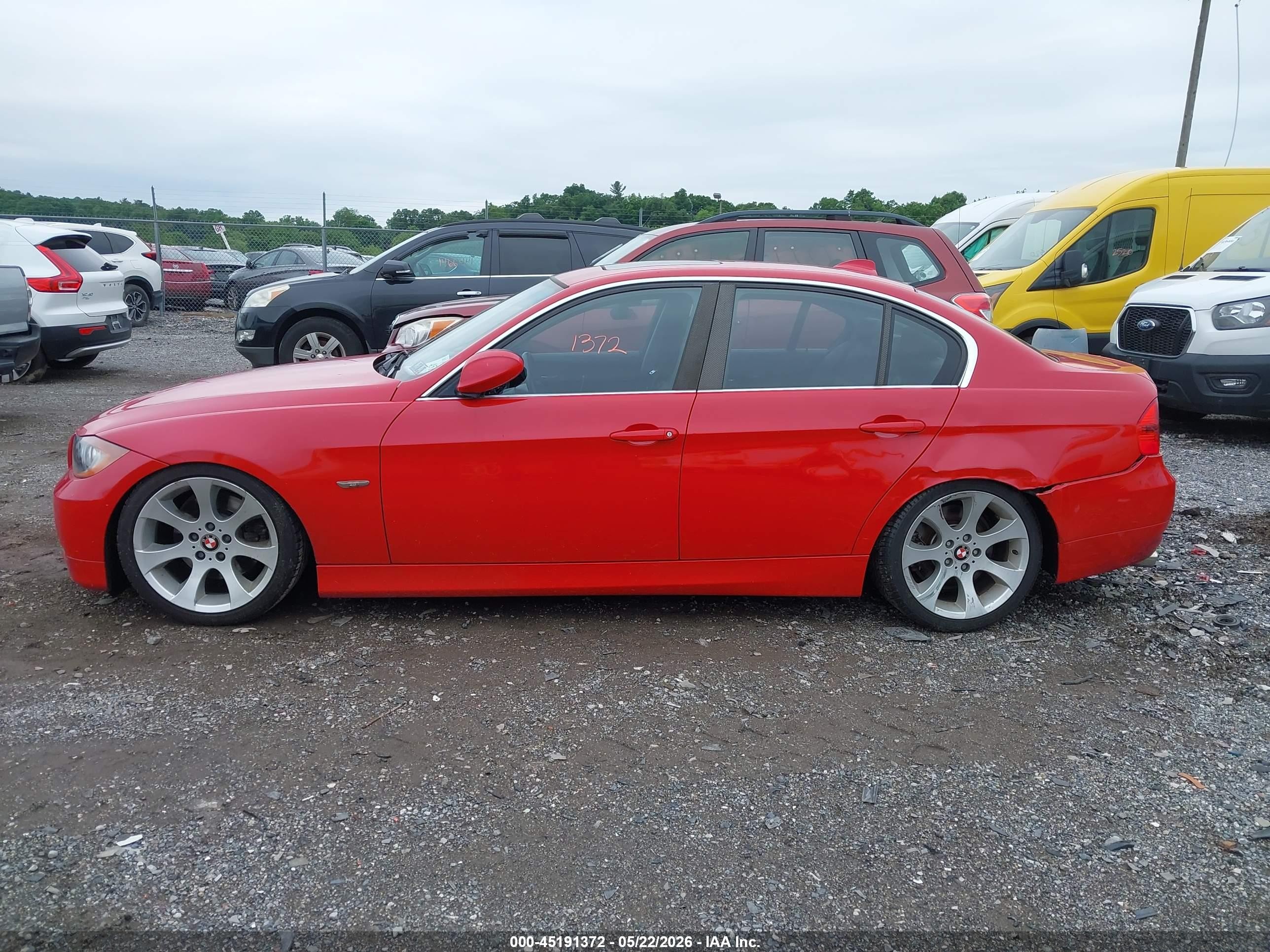 2006 Bmw 330i   Red vin: WBAVB33506KR80817