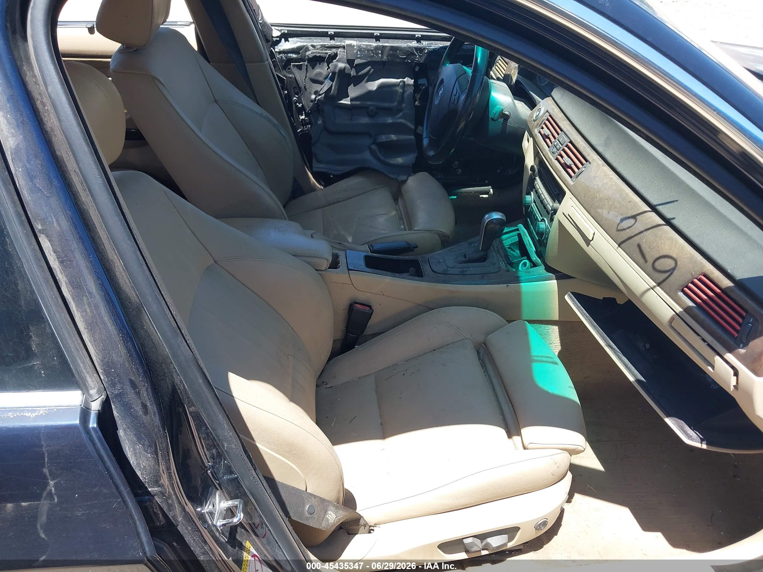 2006 Bmw 330i   Dark Blue vin: WBAVB33516KR76419