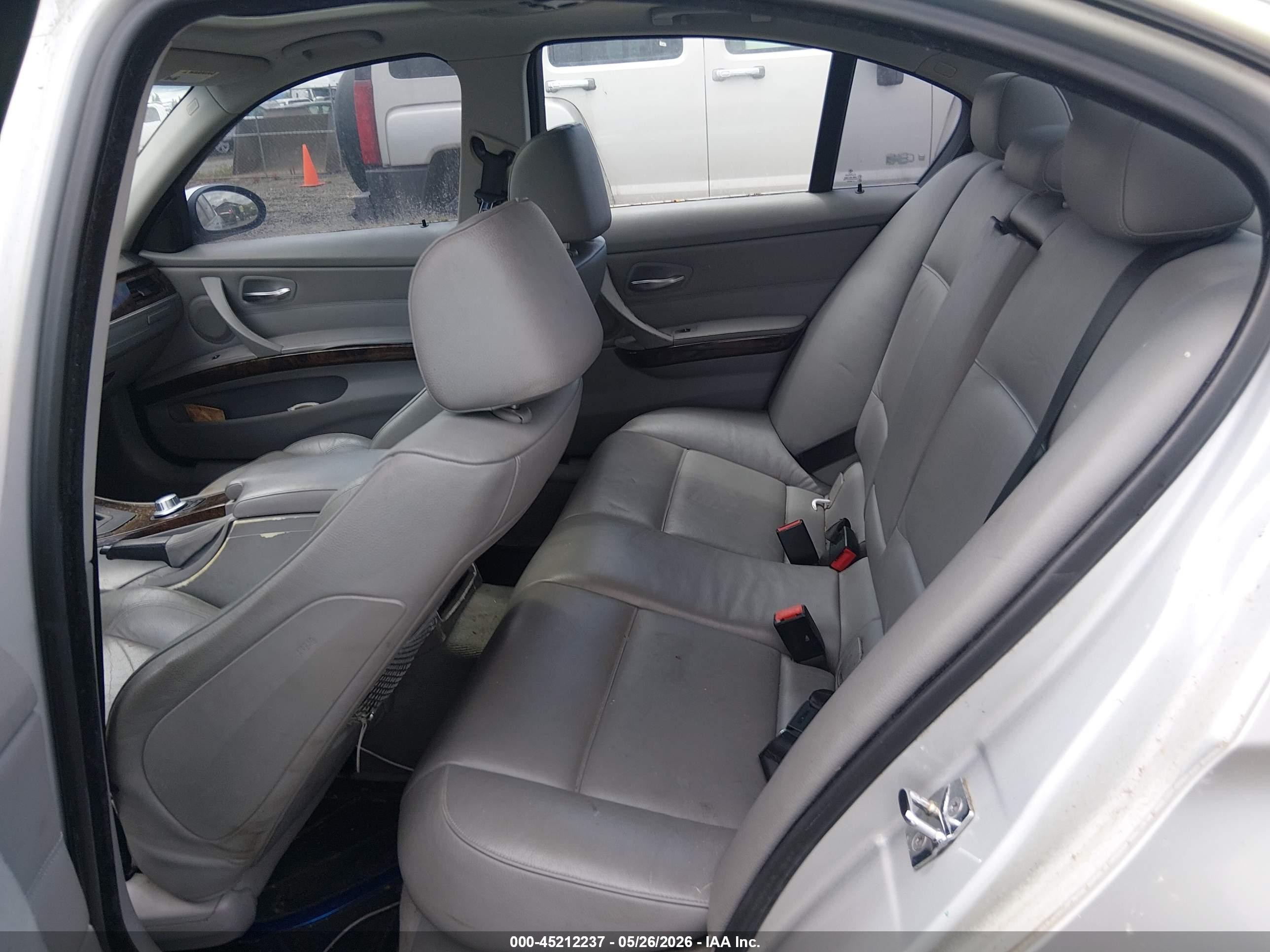 2006 Bmw 330i   Silver vin: WBAVB33516KS34134