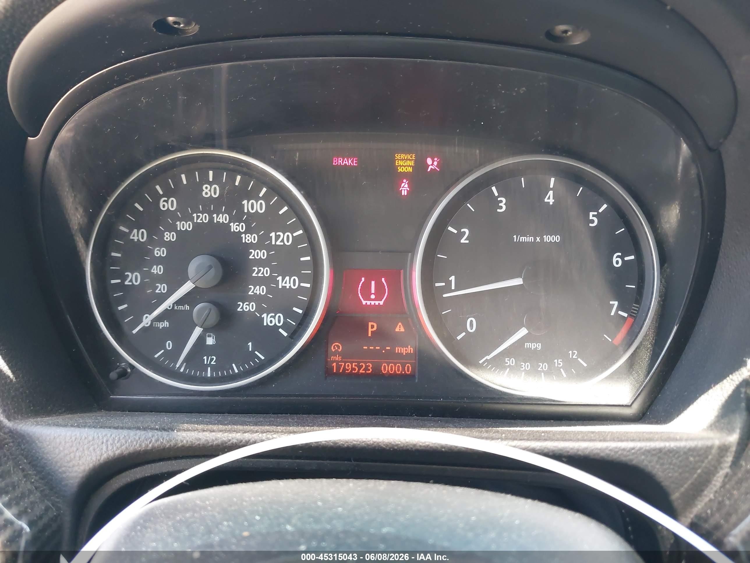 2006 Bmw 330i   Silver vin: WBAVB33536KR81816