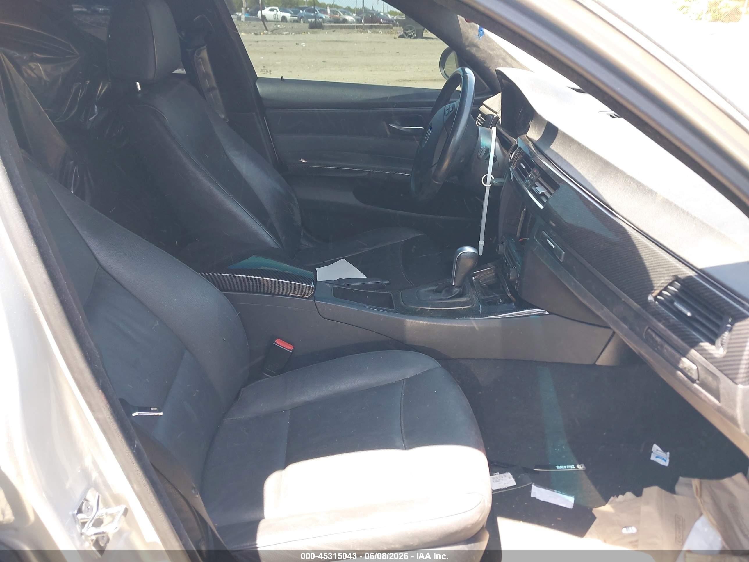 2006 Bmw 330i   Silver vin: WBAVB33536KR81816