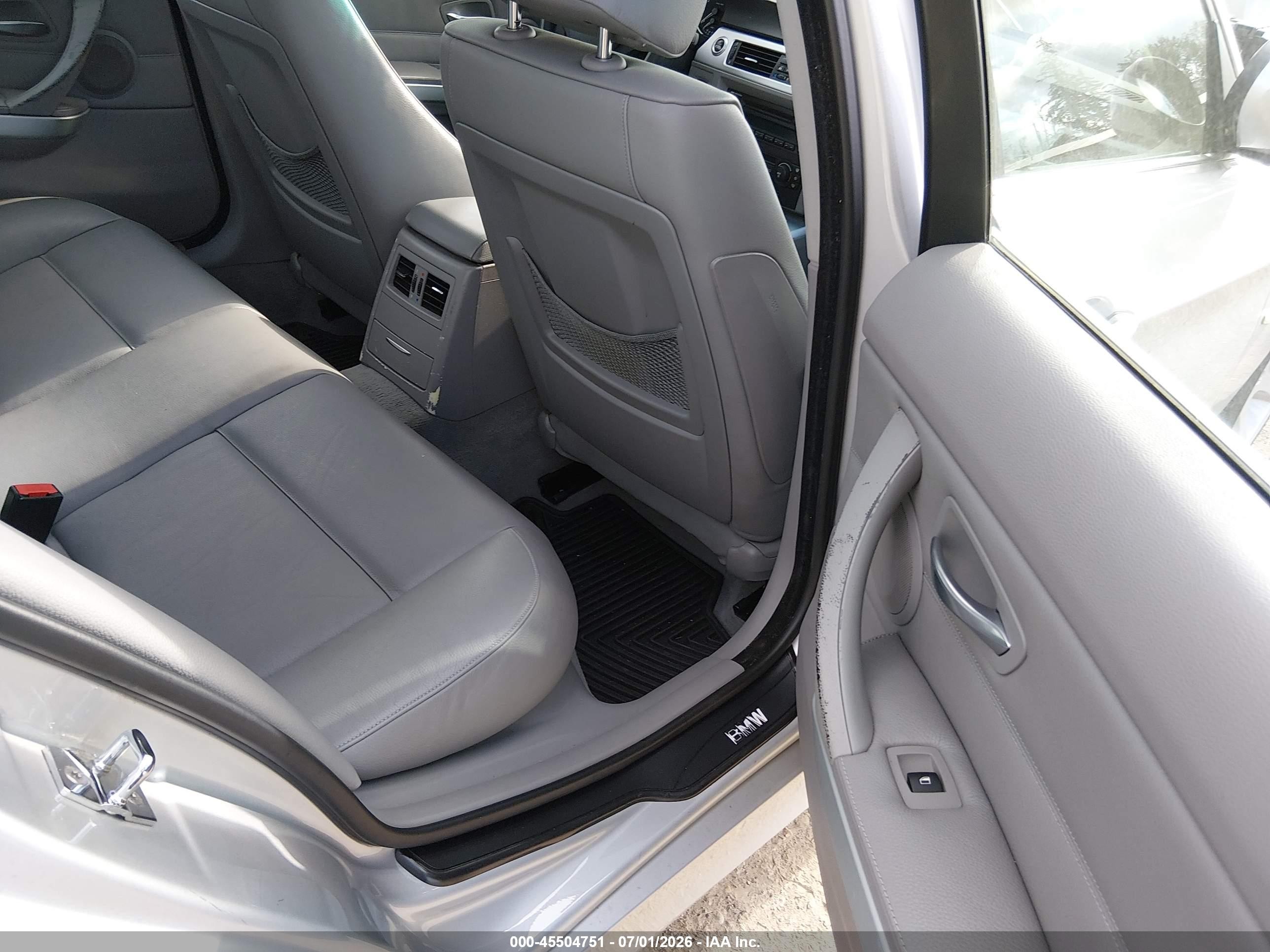 2006 Bmw 330i   Silver vin: WBAVB33546AZ87369