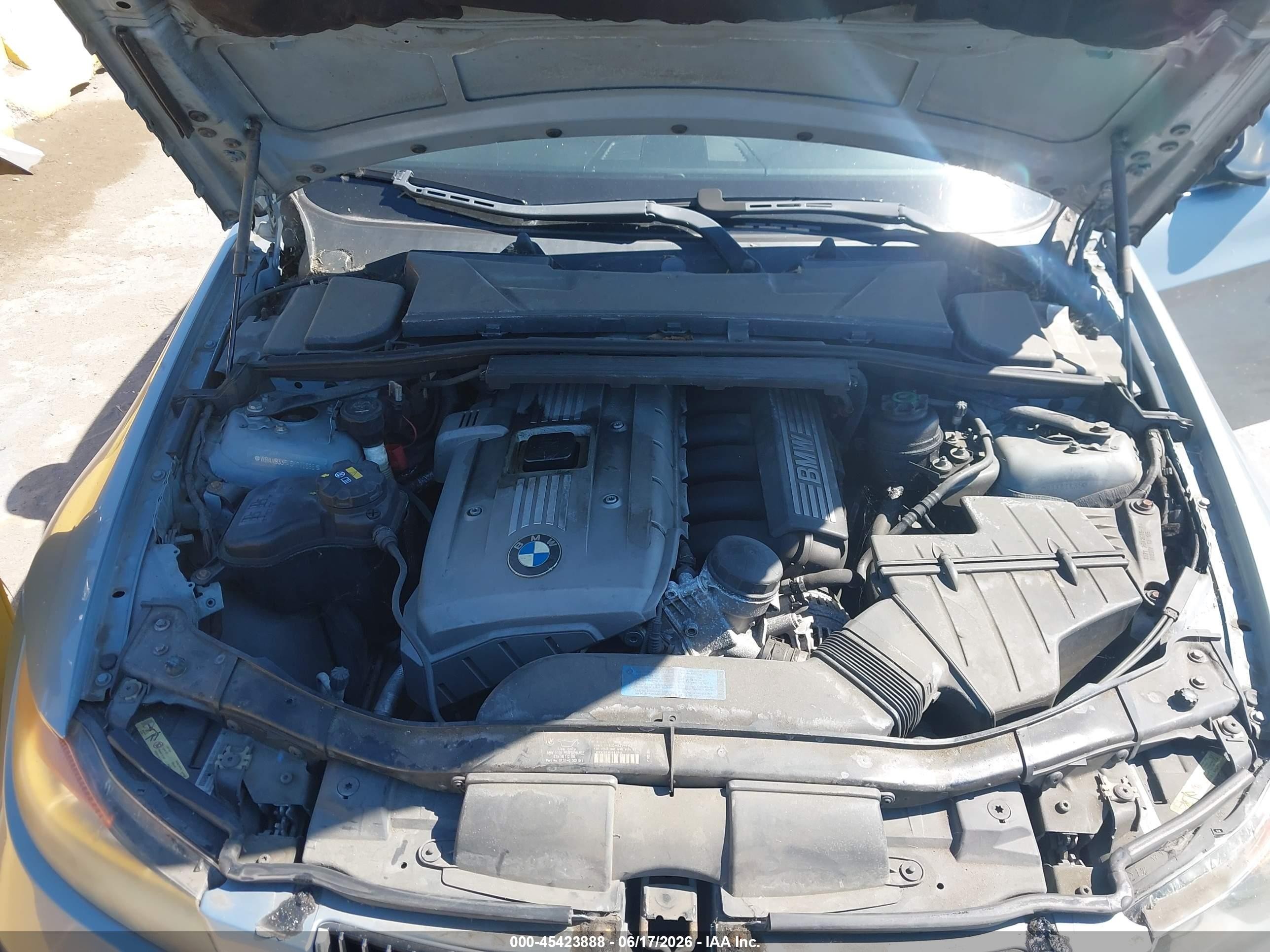 2006 Bmw 330i   Light Blue vin: WBAVB33546KR72686