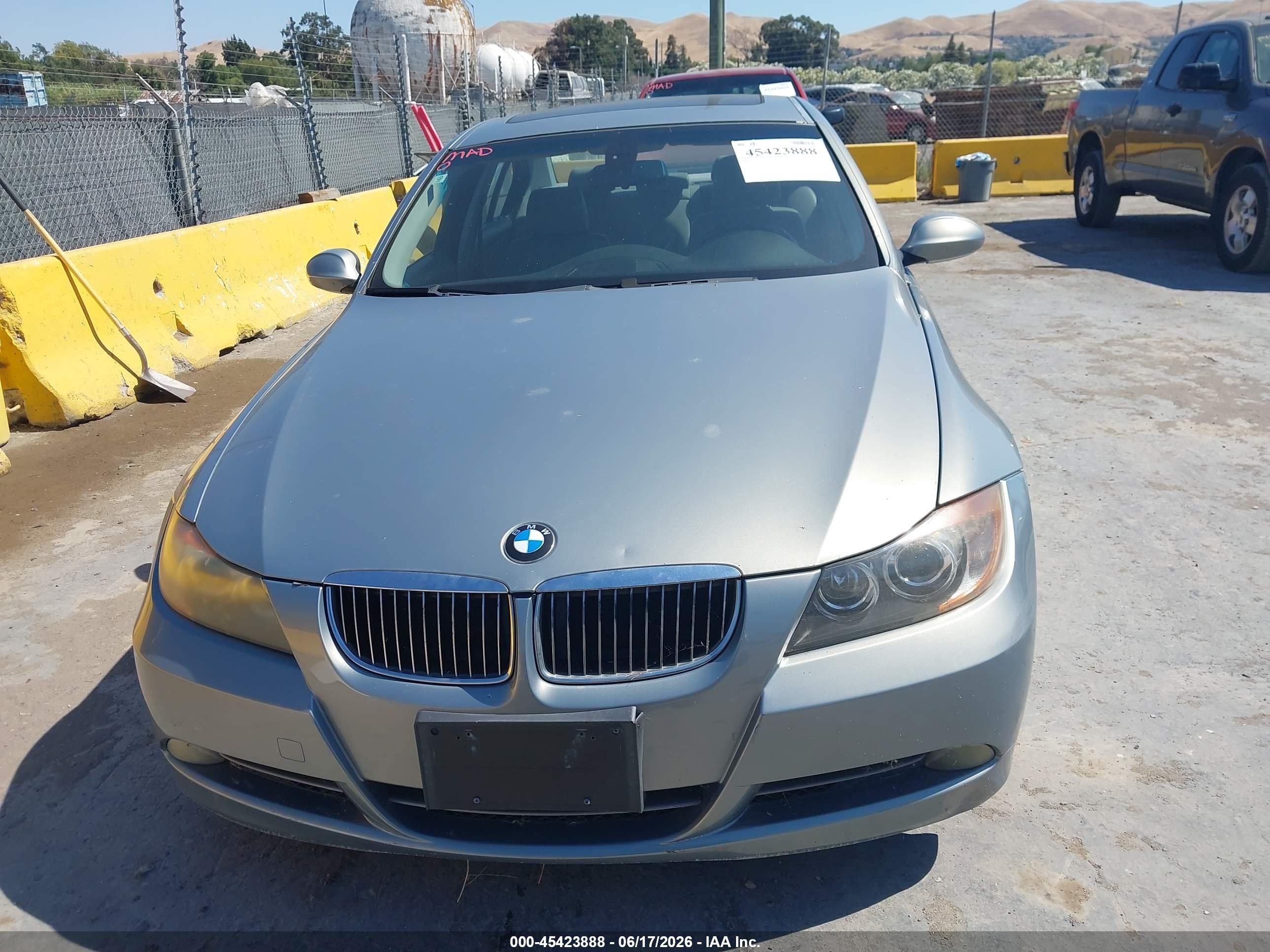 2006 Bmw 330i   Light Blue vin: WBAVB33546KR72686