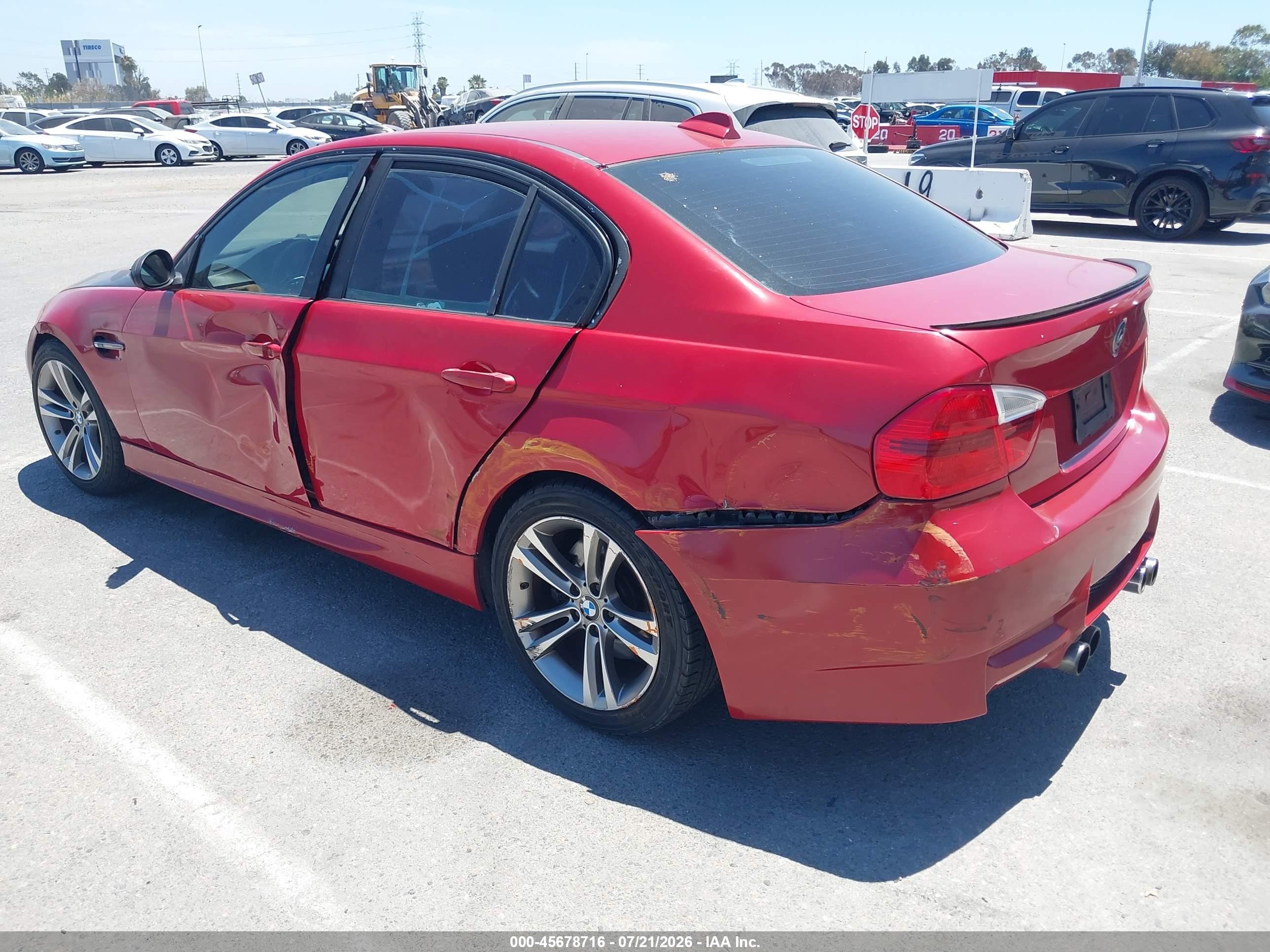 2006 Bmw 330i   Maroon vin: WBAVB33556KR73698