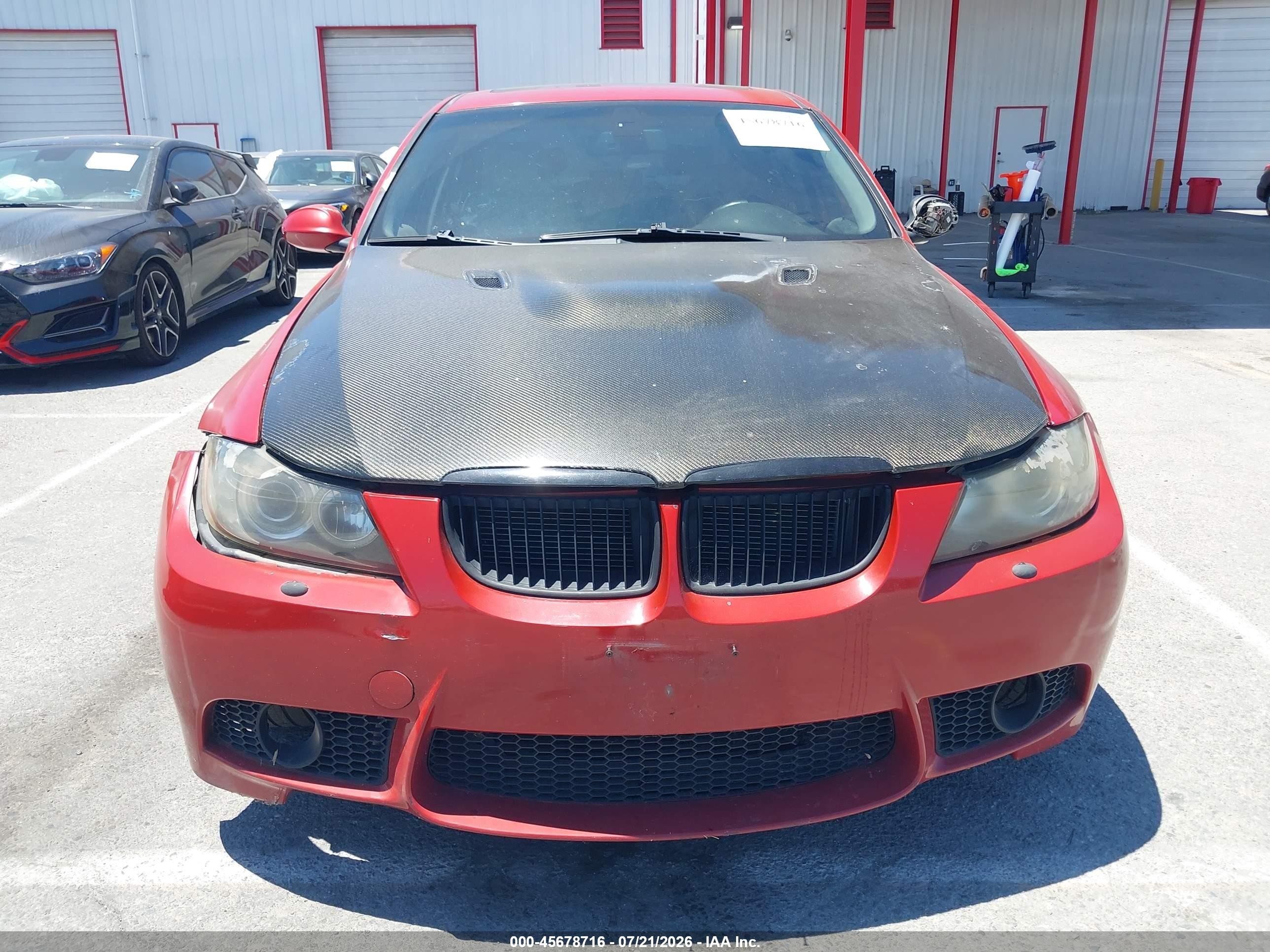 2006 Bmw 330i   Maroon vin: WBAVB33556KR73698